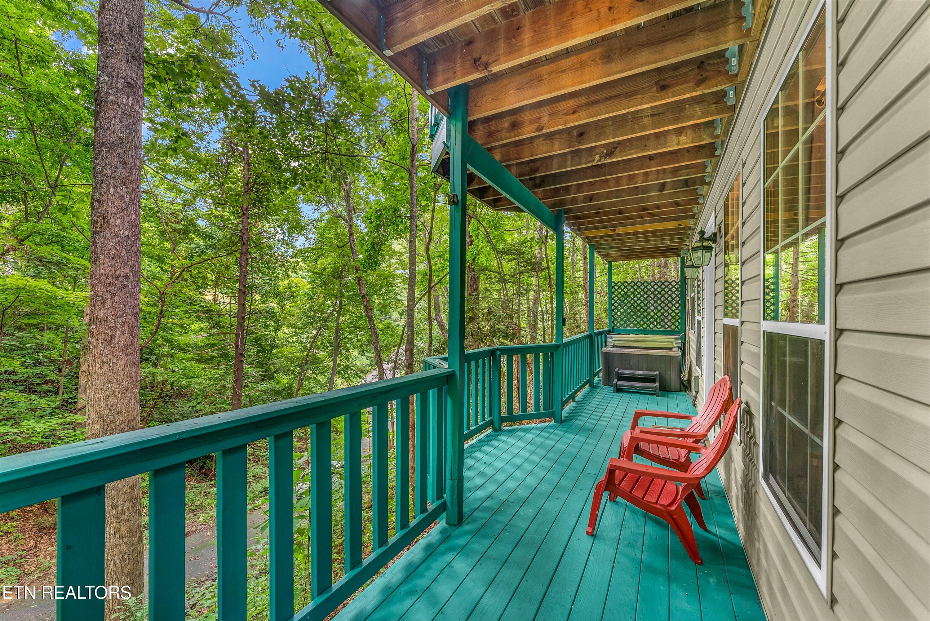 1052 Twin Oaks Road Gatlinburg TN 37738