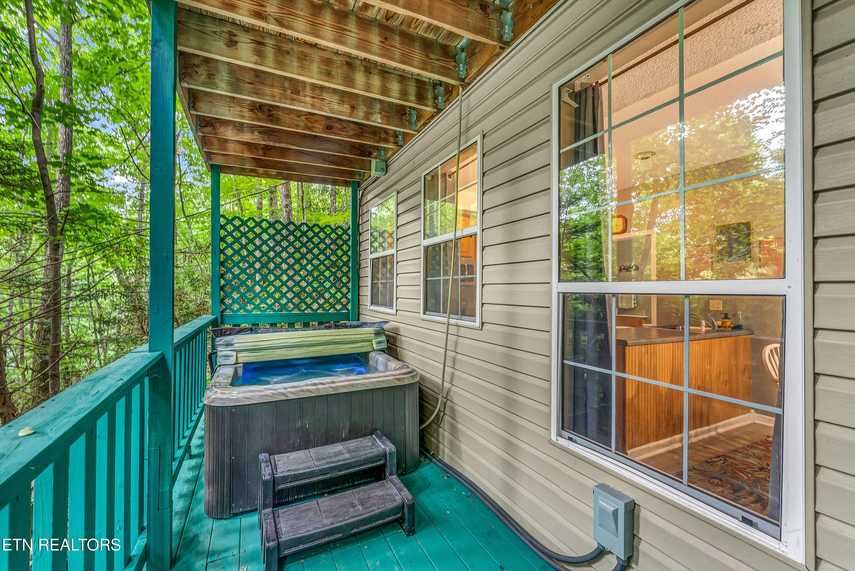 1052 Twin Oaks Road Gatlinburg TN 37738