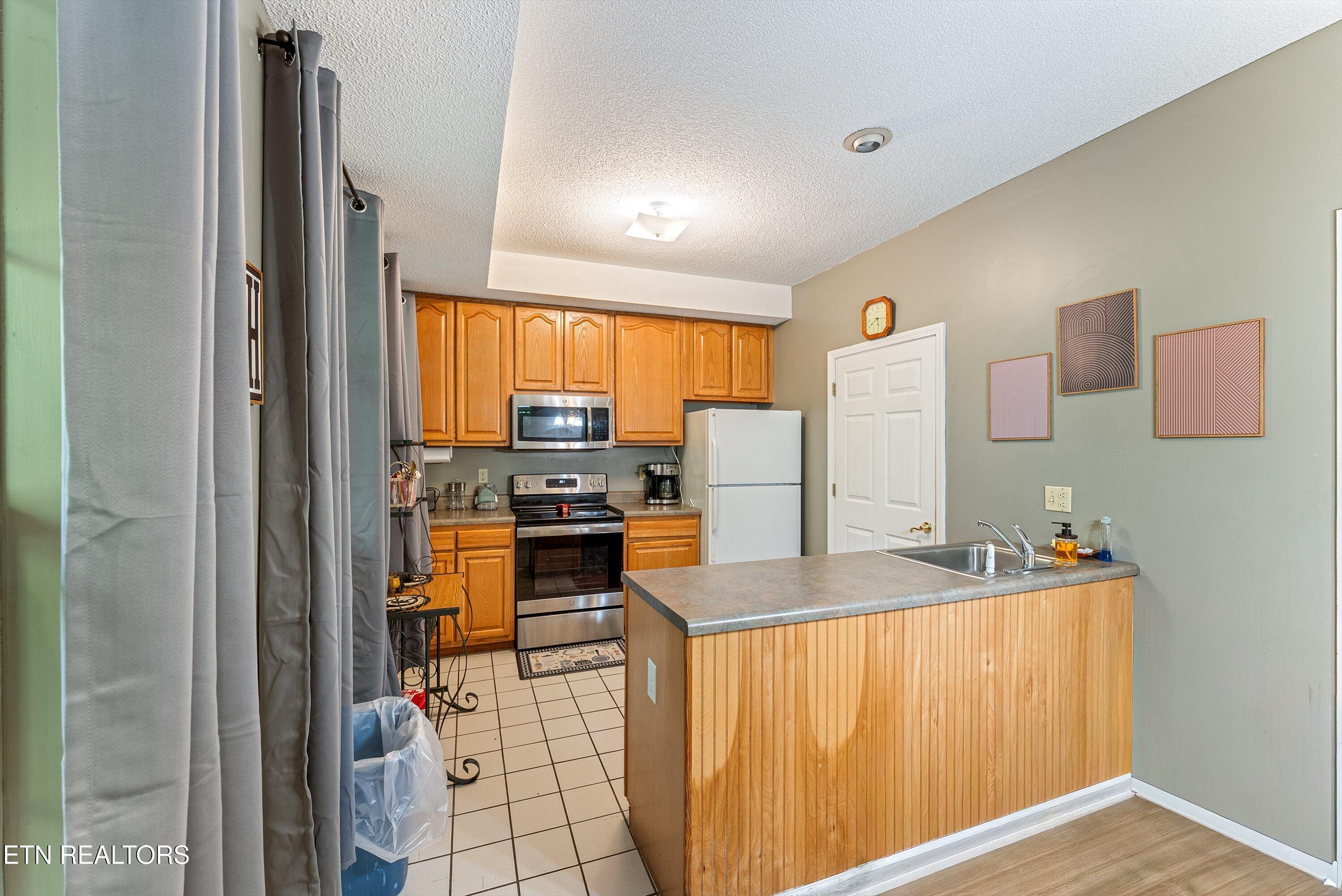1052 Twin Oaks Road Gatlinburg TN 37738