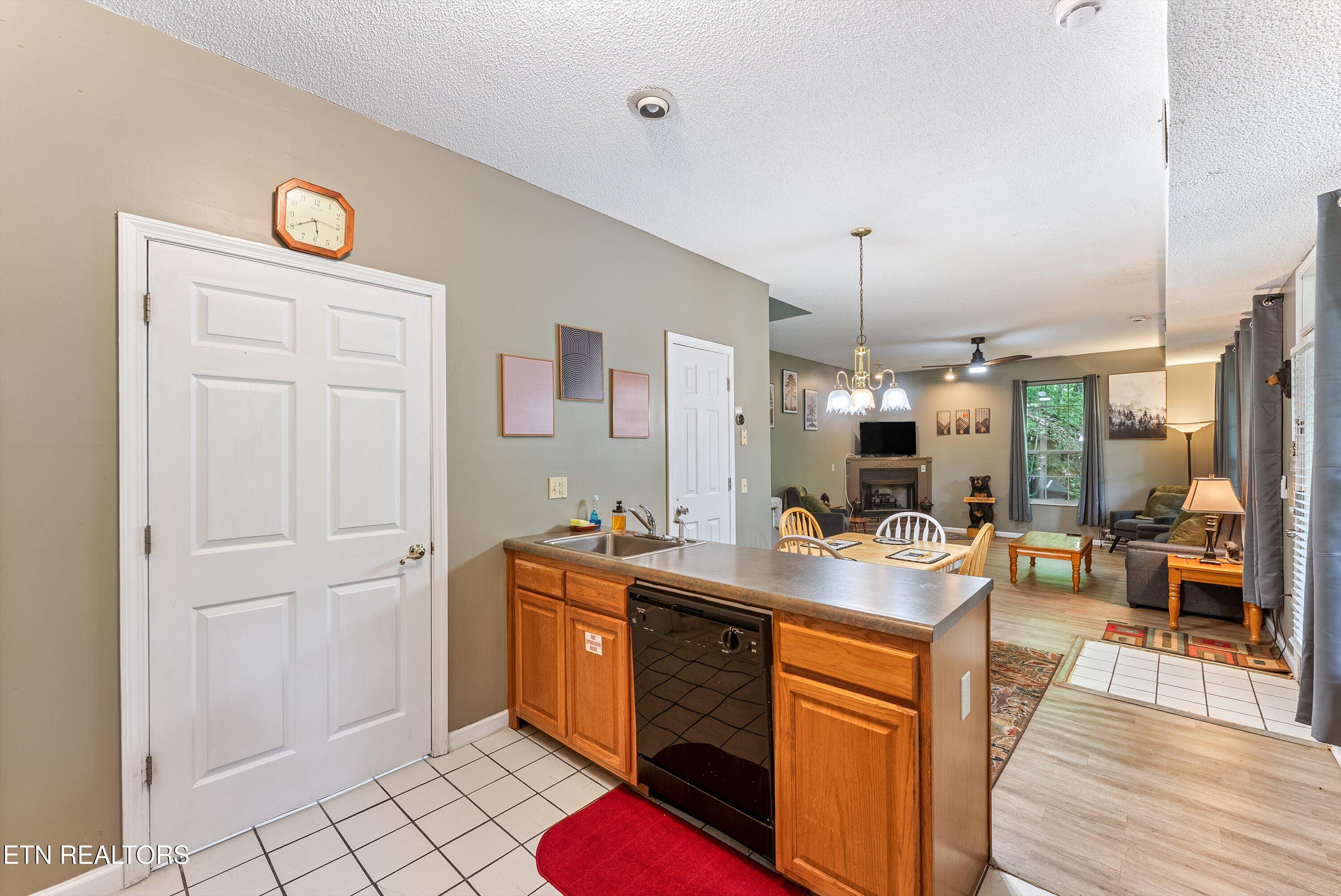 1052 Twin Oaks Road Gatlinburg TN 37738