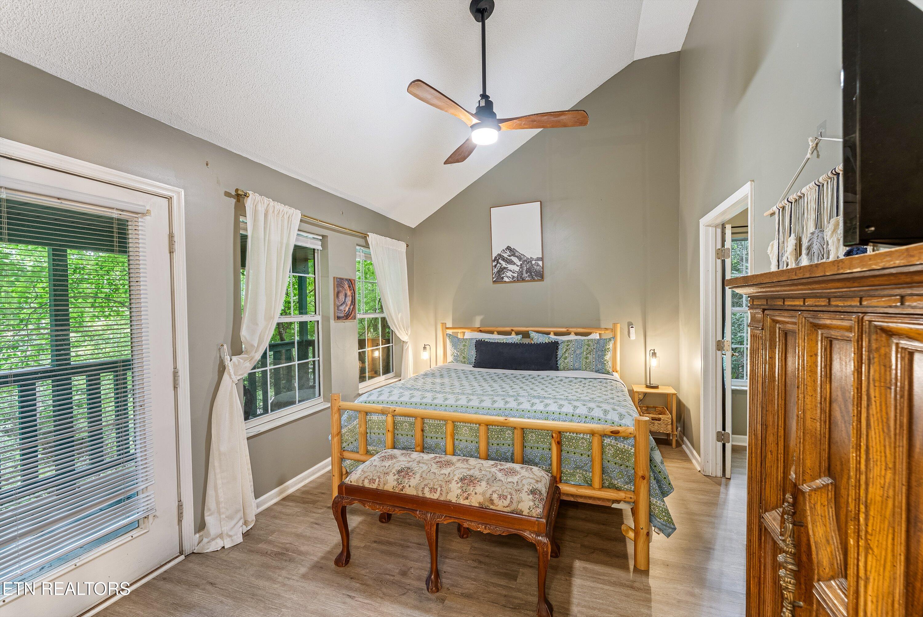 1052 Twin Oaks Road Gatlinburg TN 37738