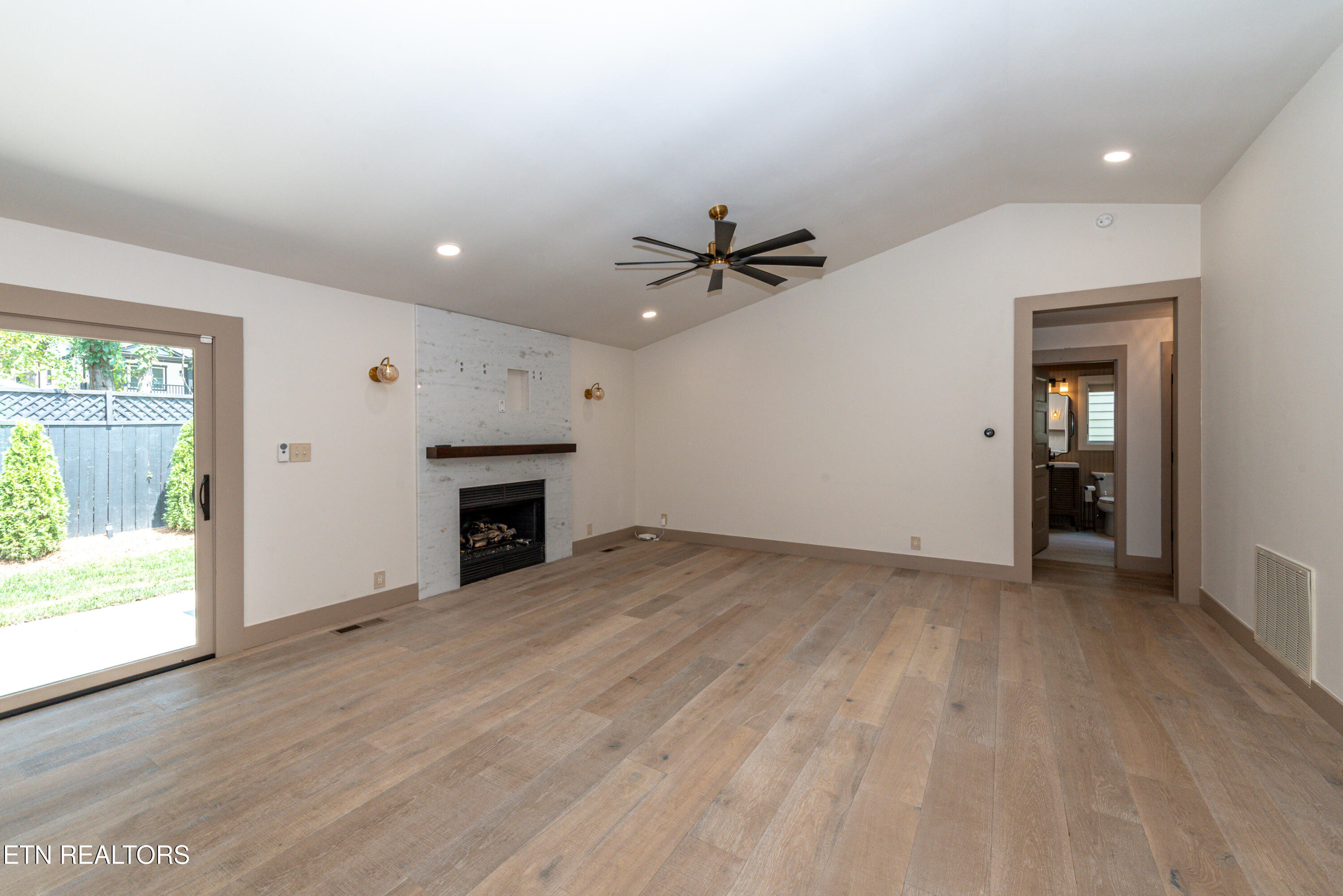 626 Copperfield Drive Knoxville TN 37934