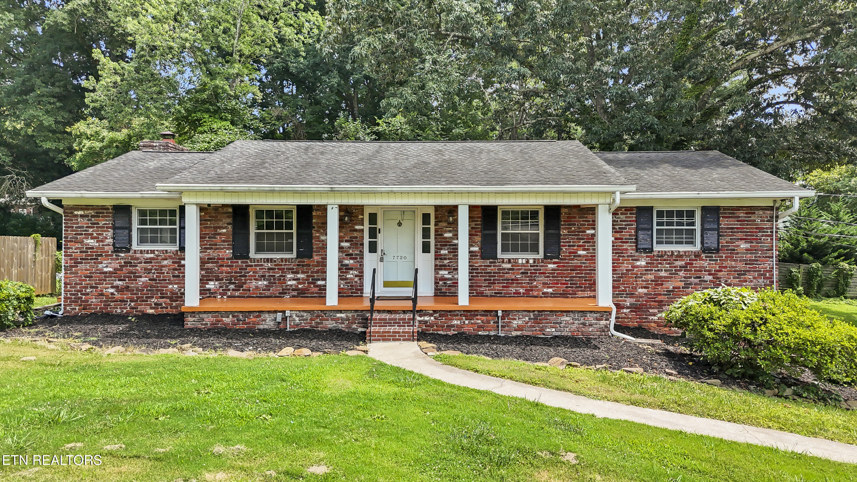 7720 Devonshire Drive Knoxville TN 37919