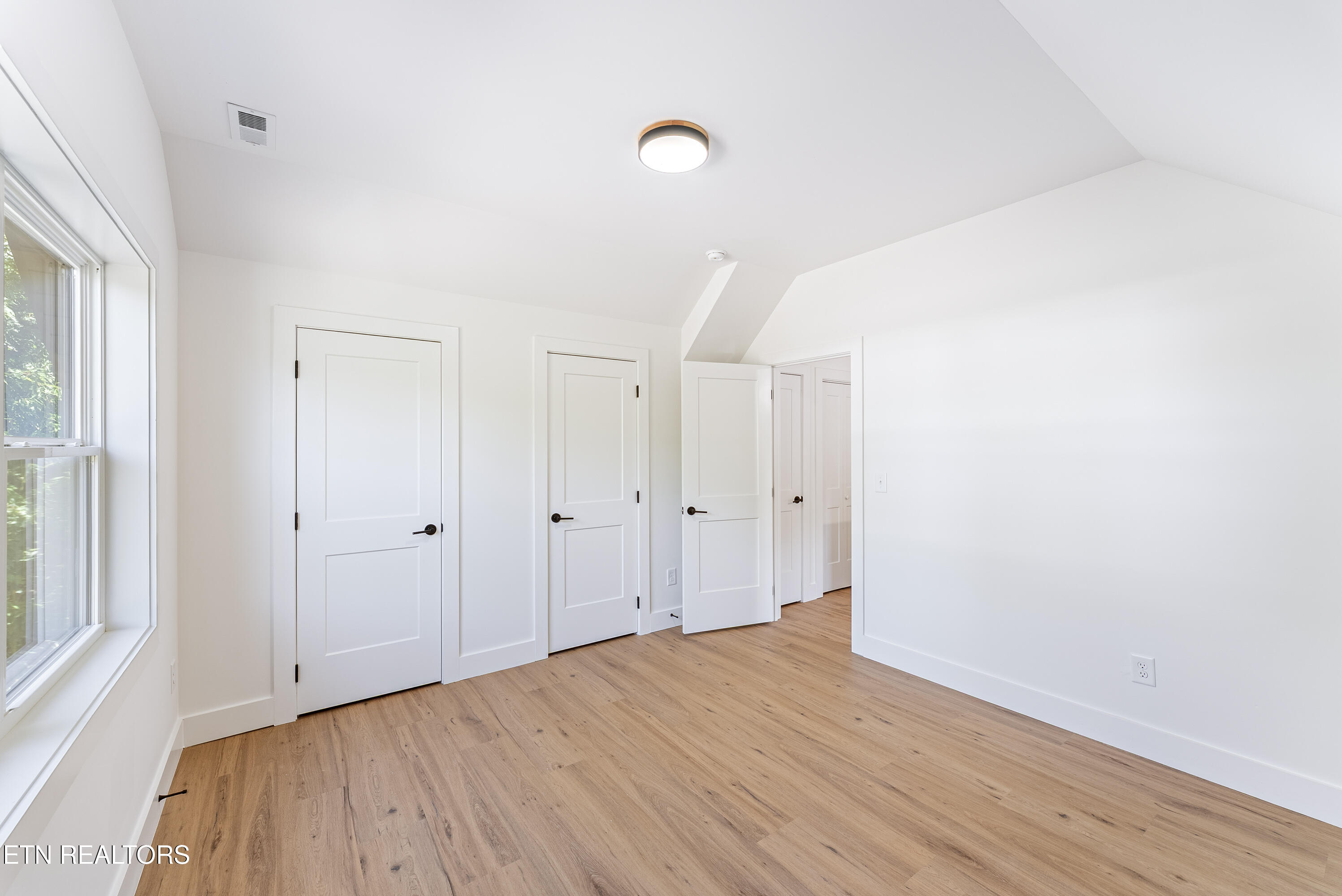 405 Forestal Drive Knoxville TN 37918