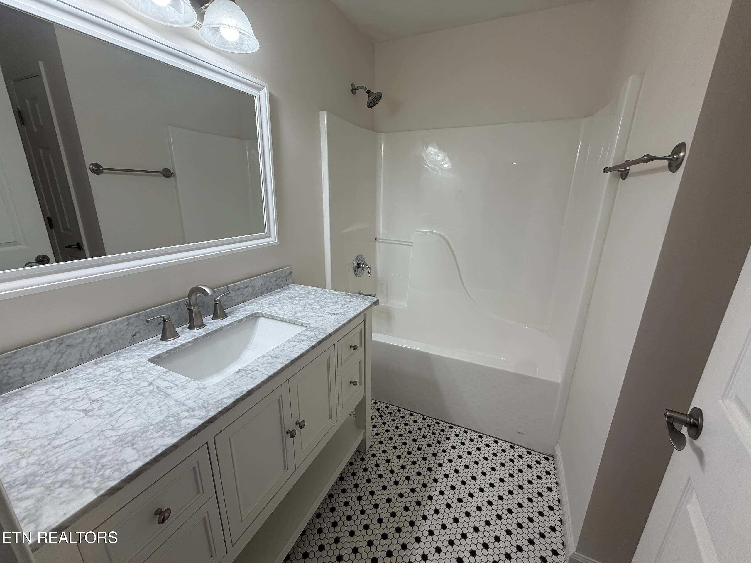 8852 Carriage House Way Knoxville TN 37923