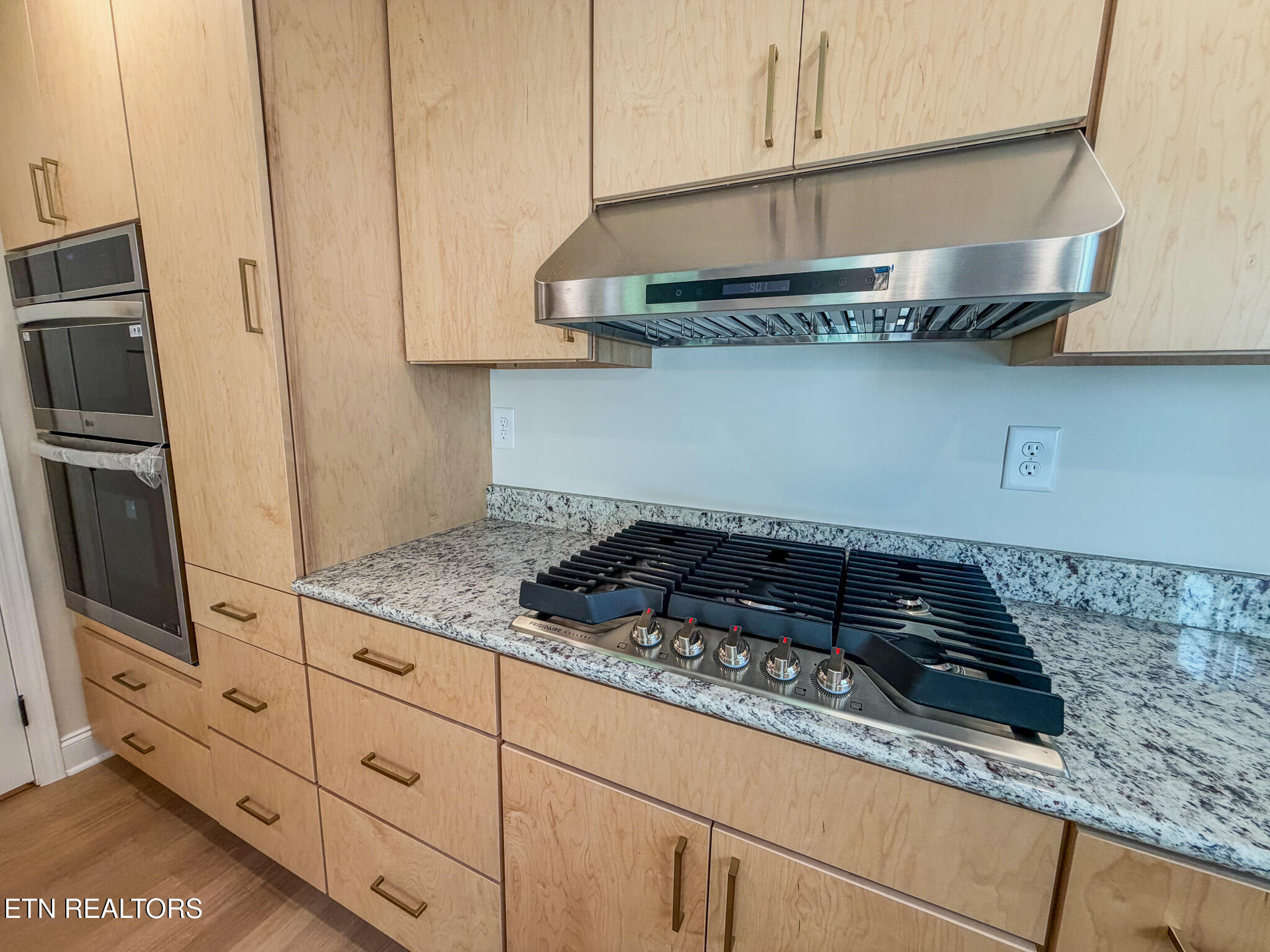 636 Snowflower Circle Pigeon Forge TN 37863