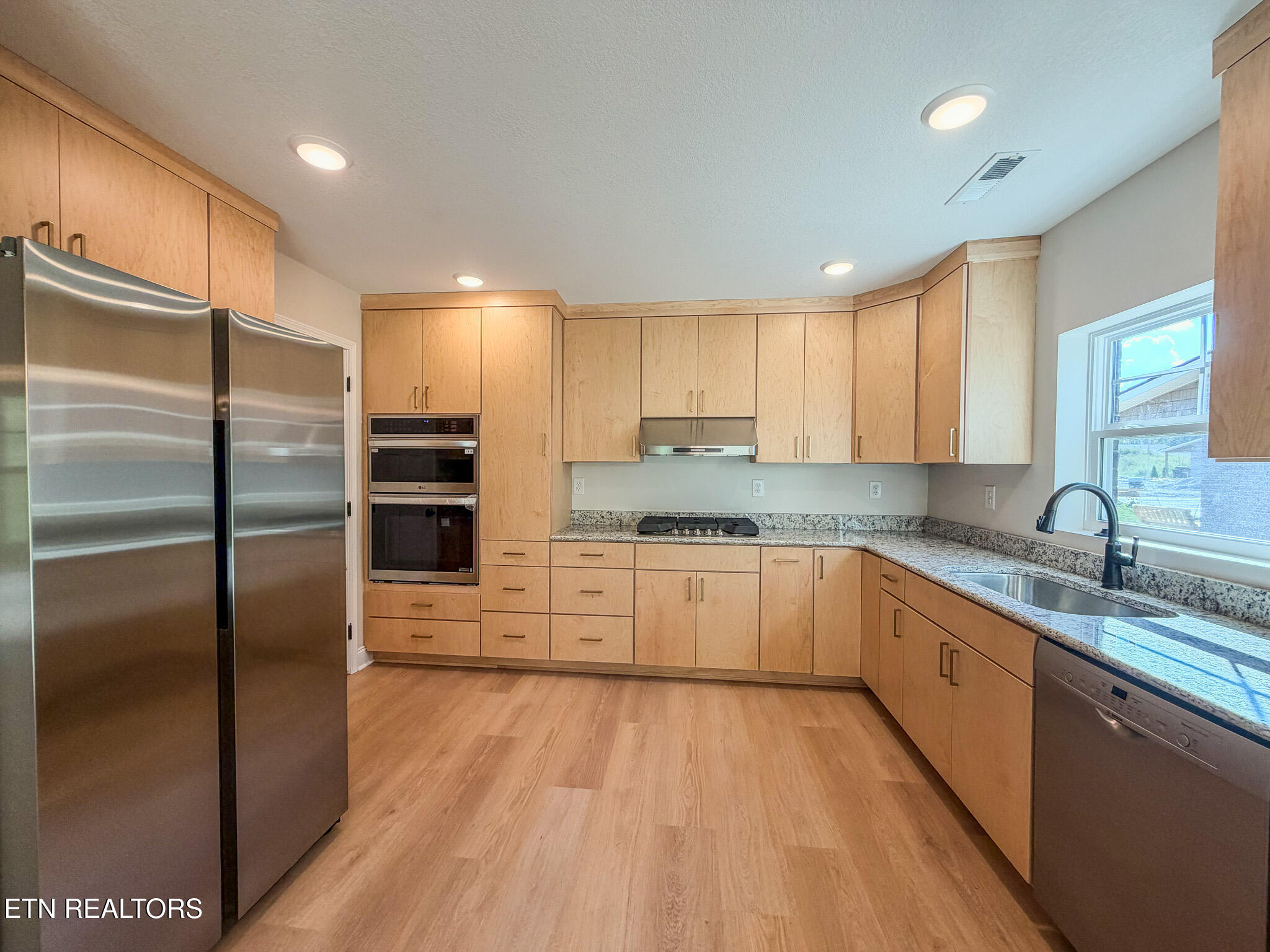 636 Snowflower Circle Pigeon Forge TN 37863