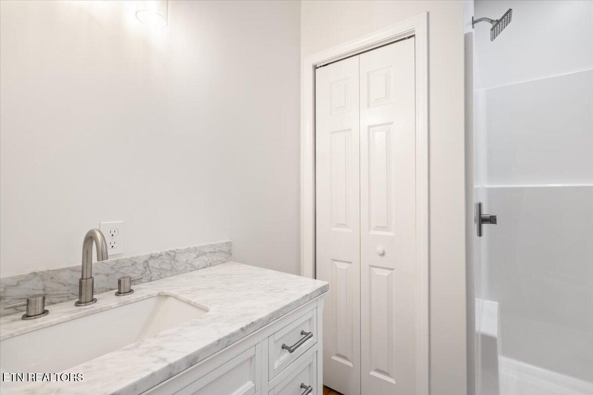 Lenoir City TN 37771
