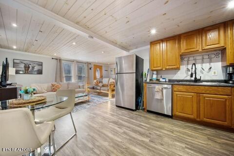 4204 Dellinger Hollow Road Pigeon Forge TN 37863