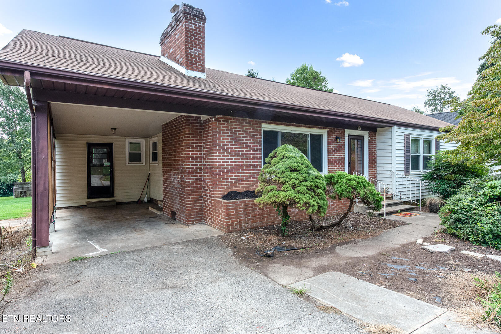 1204 Redwood Avenue Maryville TN 37803