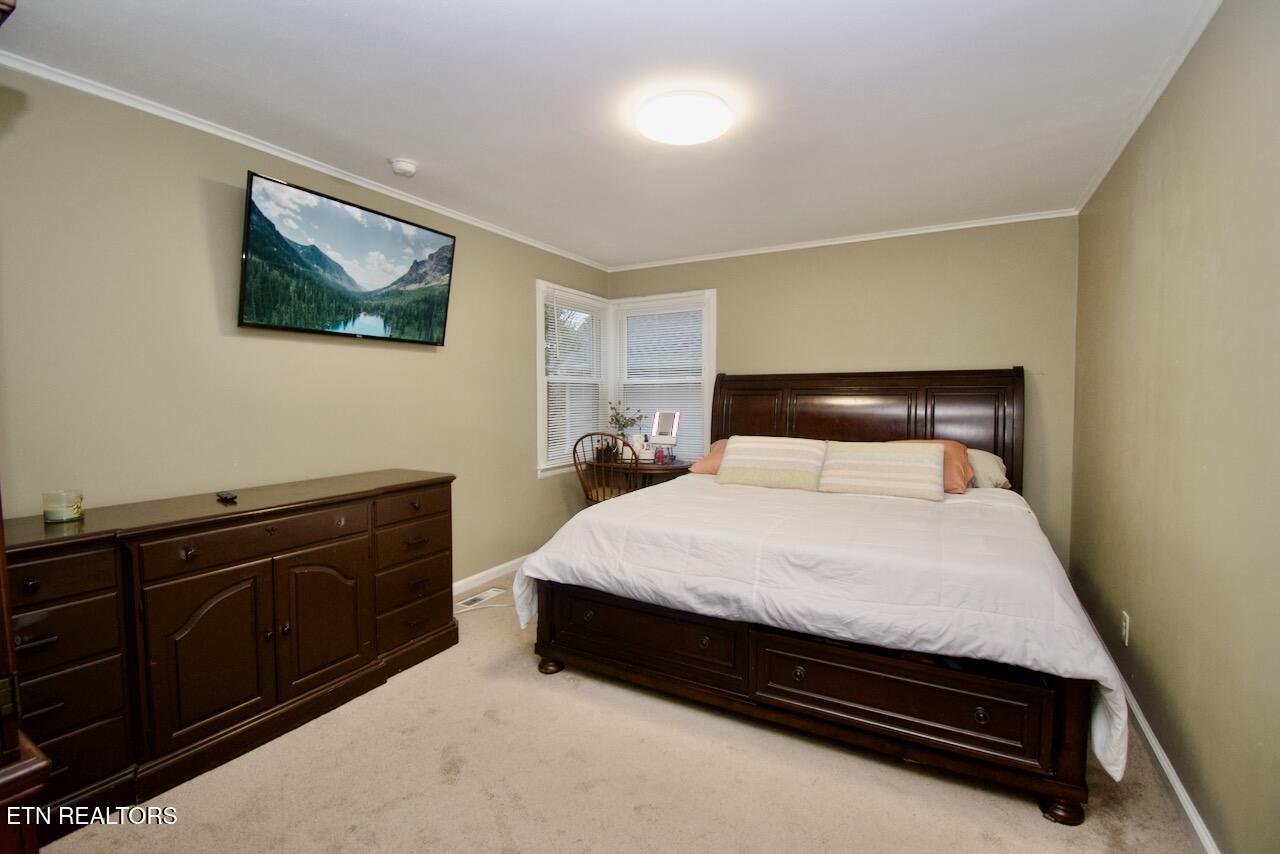1204 Redwood Avenue Maryville TN 37803