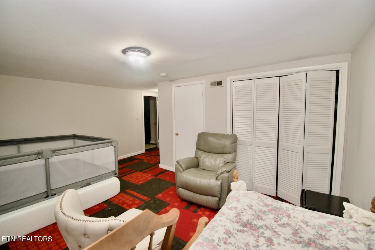 1204 Redwood Avenue Maryville TN 37803