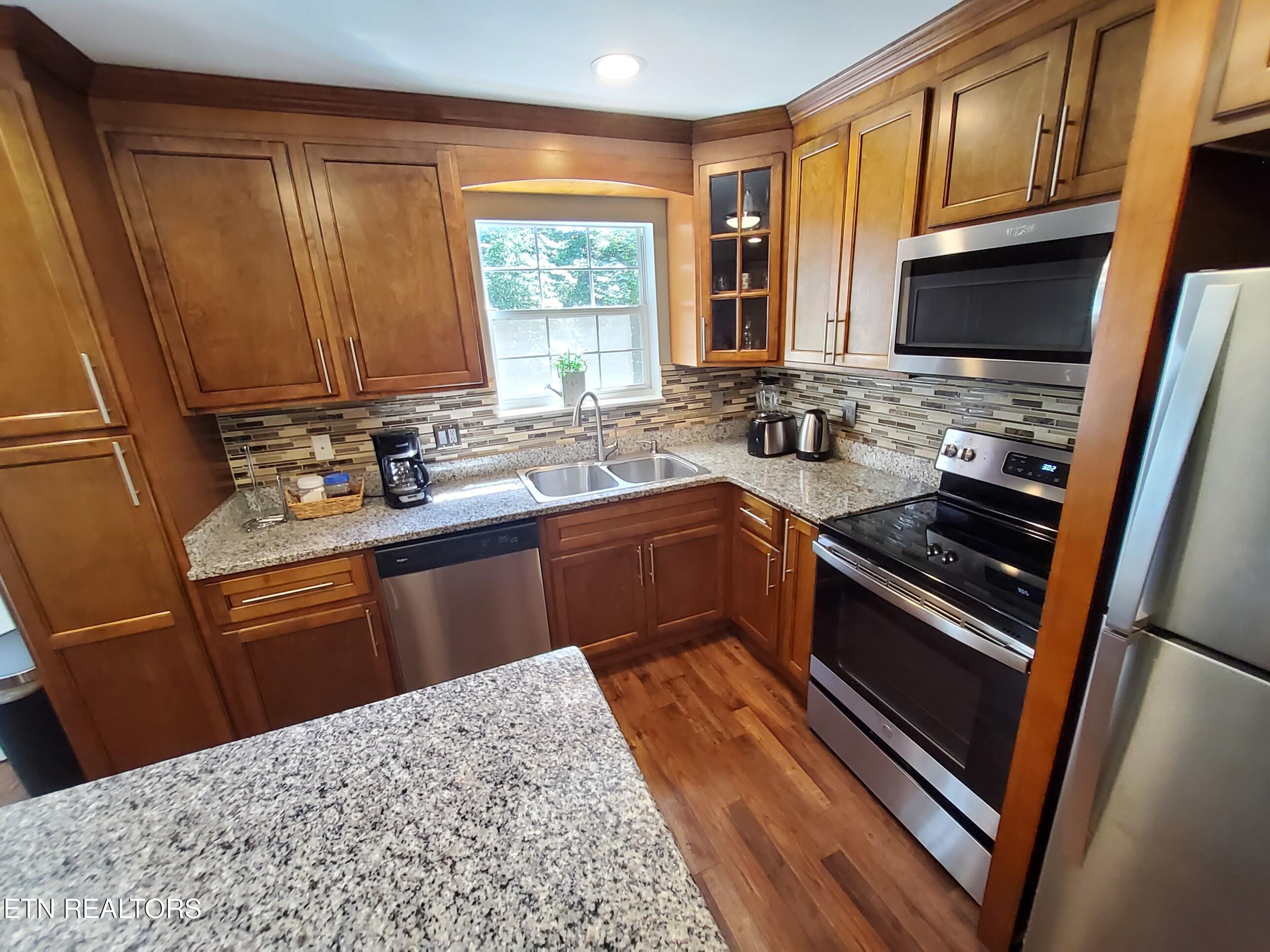 1231 Village Drive Sevierville TN 37862