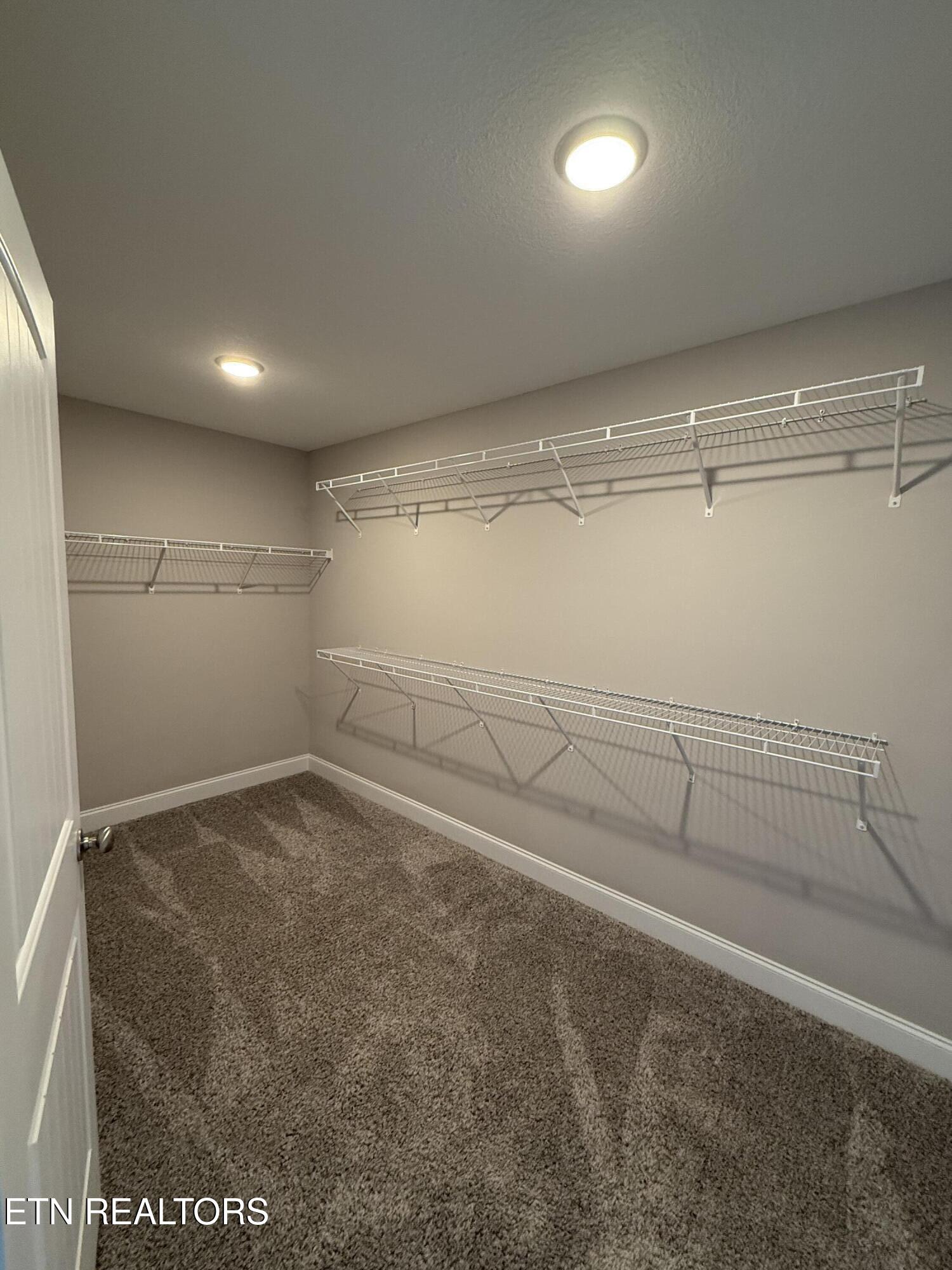336 Broadberry Avenue Oak Ridge TN 37830