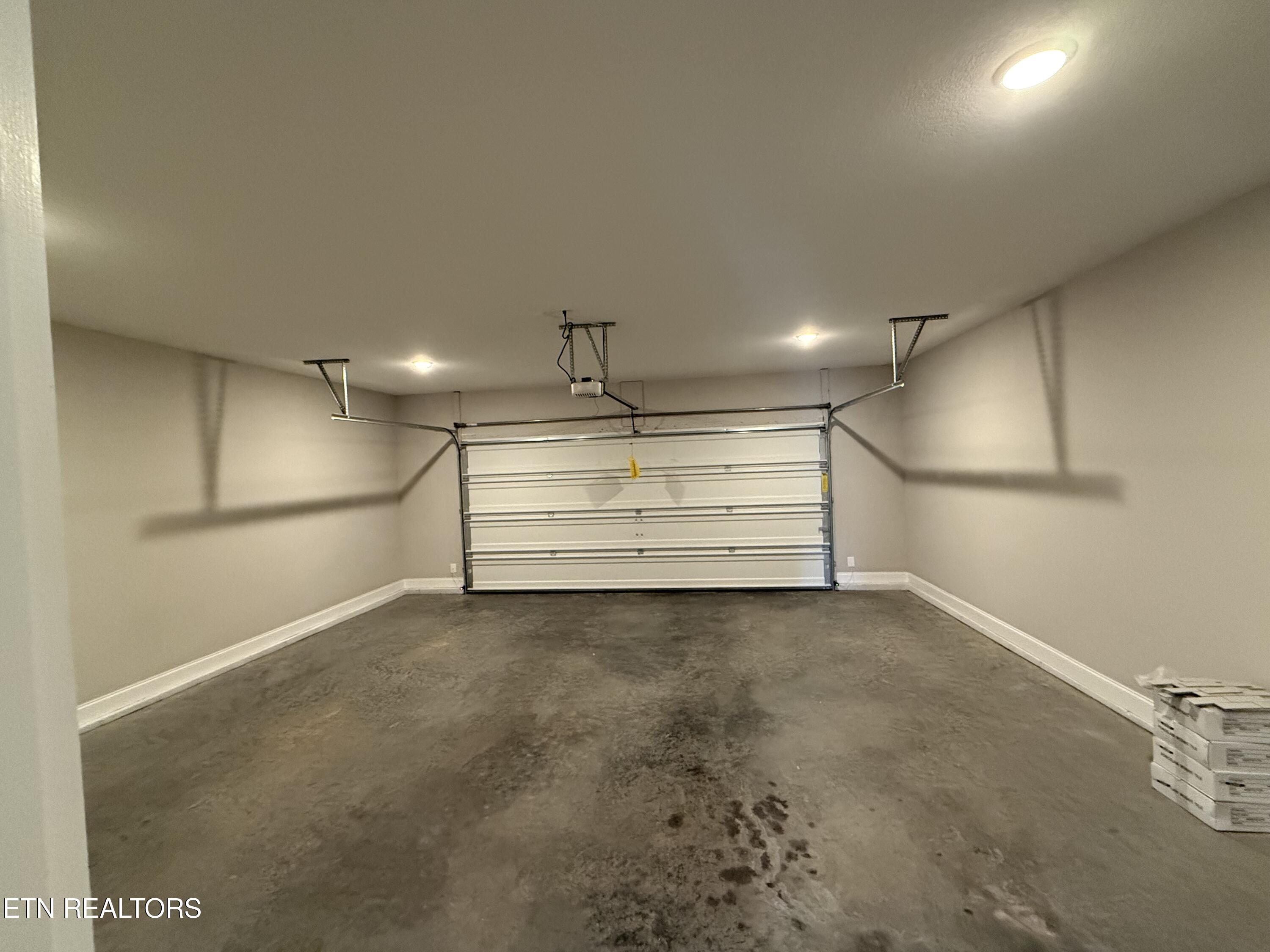 336 Broadberry Avenue Oak Ridge TN 37830