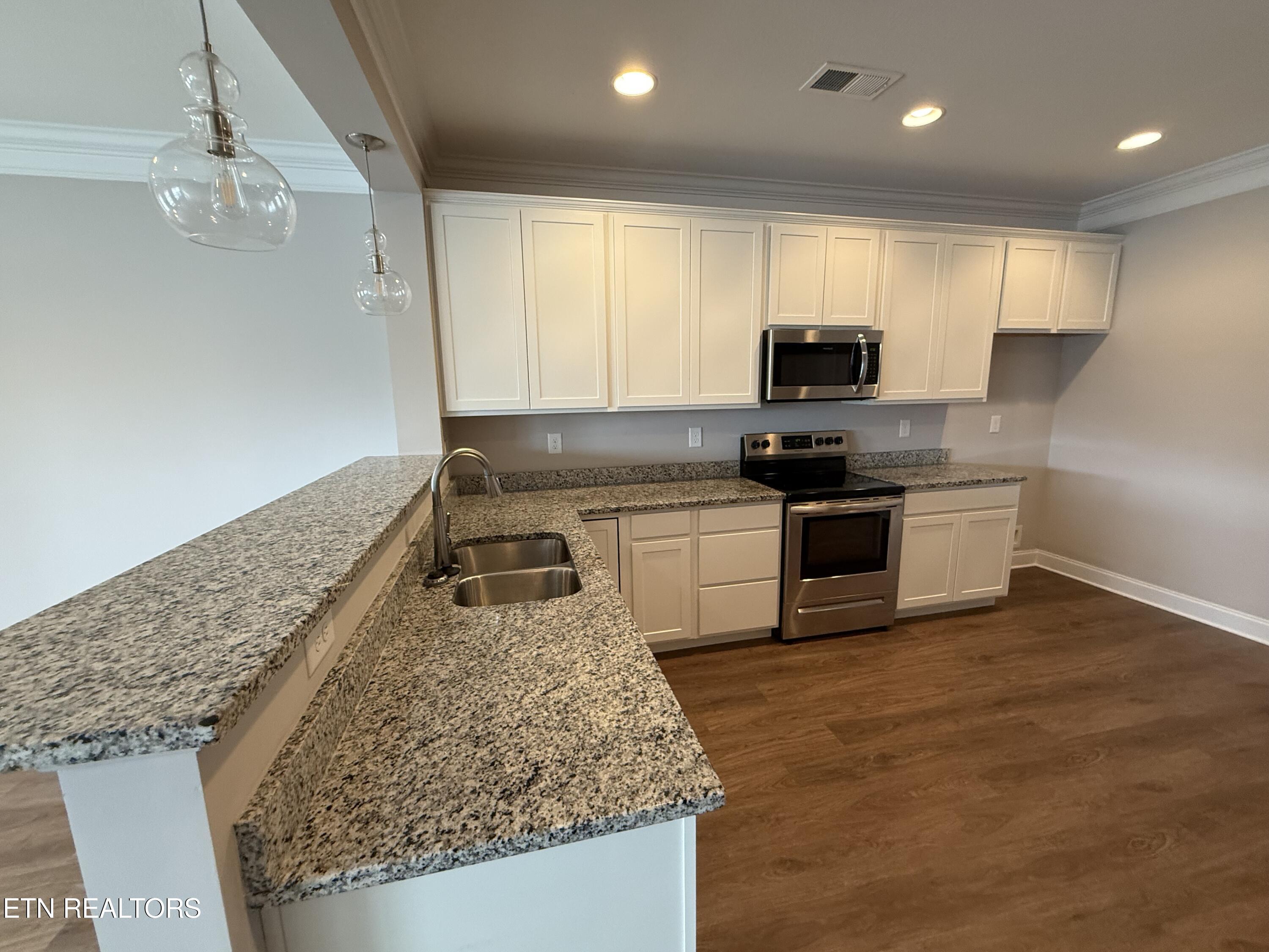 336 Broadberry Avenue Oak Ridge TN 37830