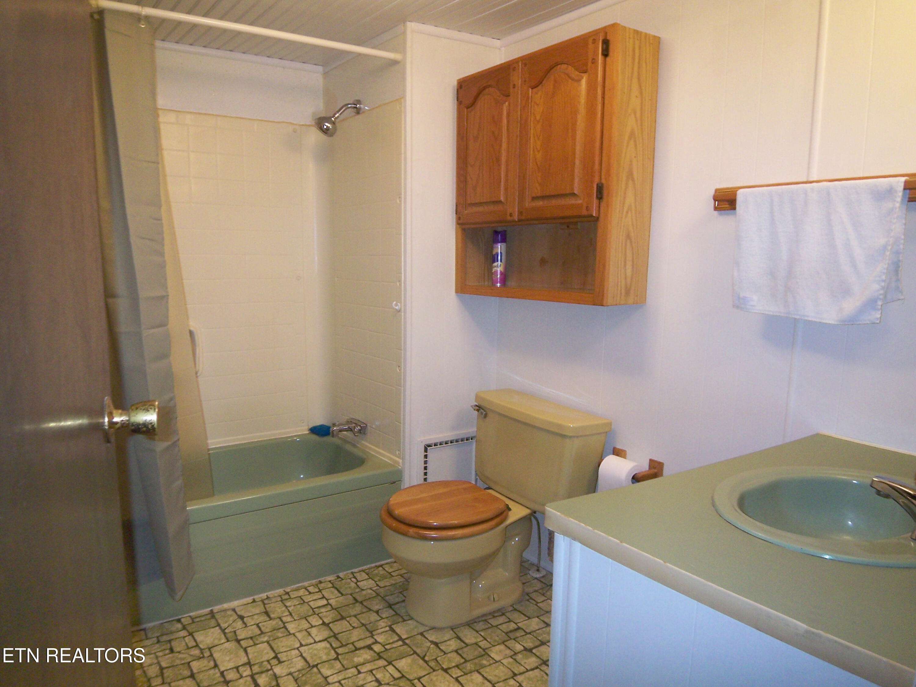 108 Overton Lane Powell TN 37849