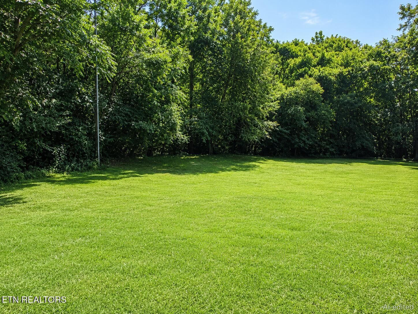 3527 Fox Creek Road Louisville TN 37777