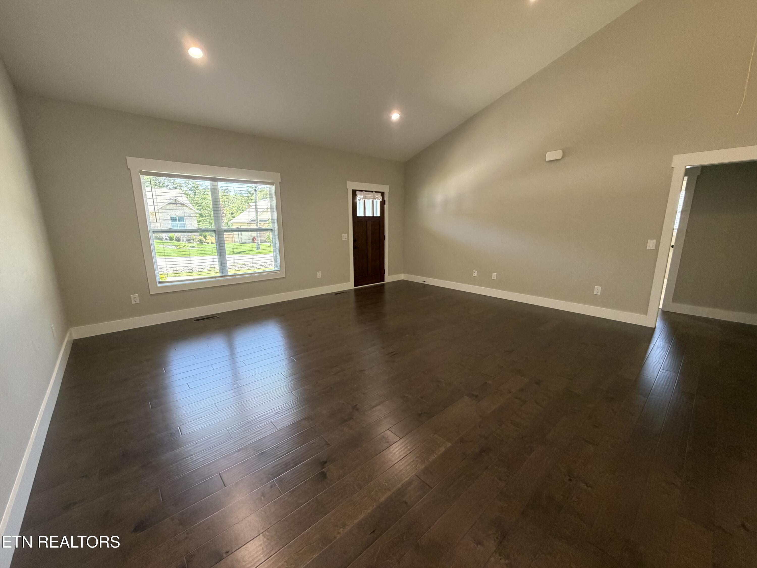 209 Amherst Lane Crossville TN 38558