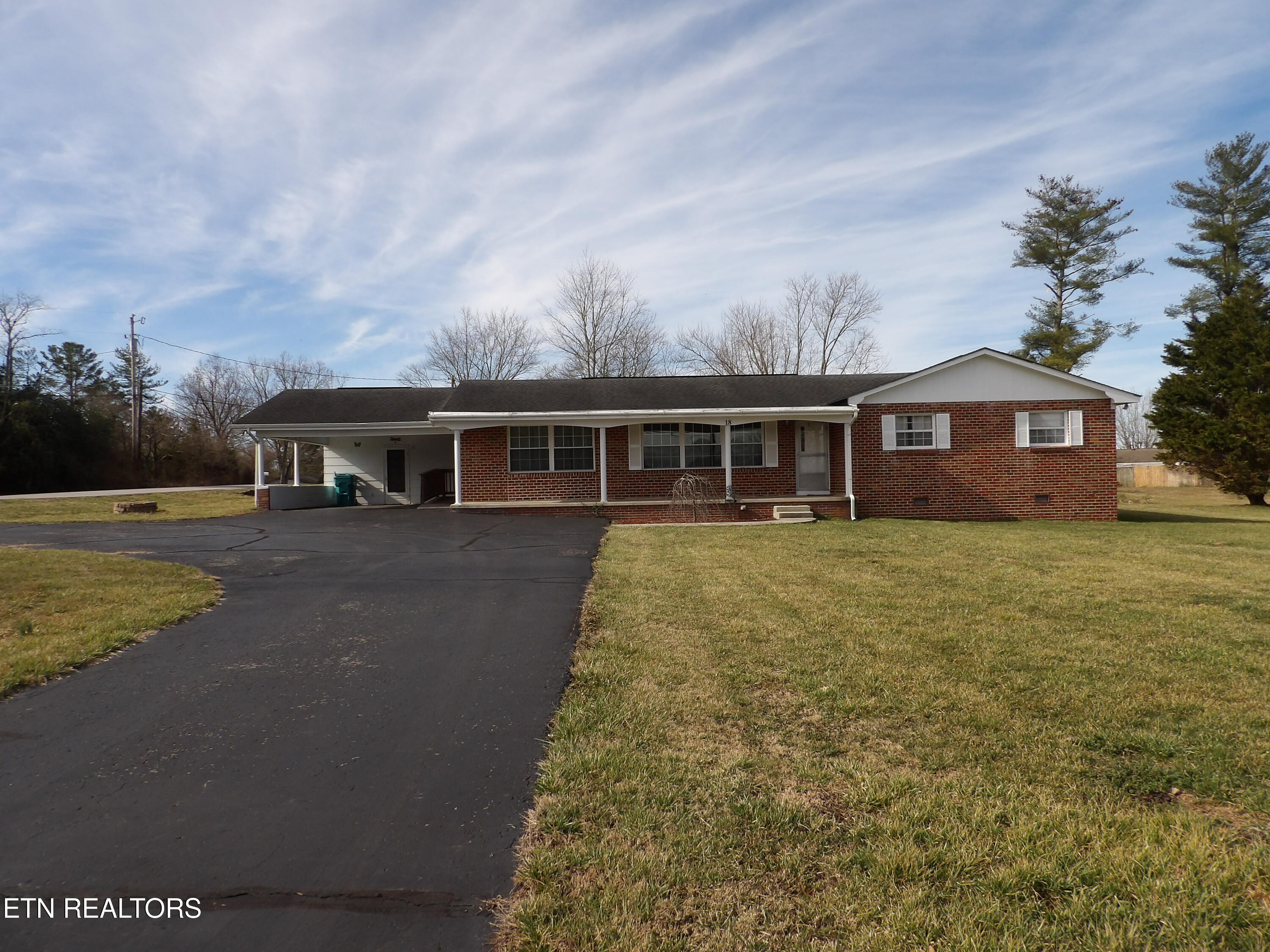 18 Sandra Lane Crossville TN 38555