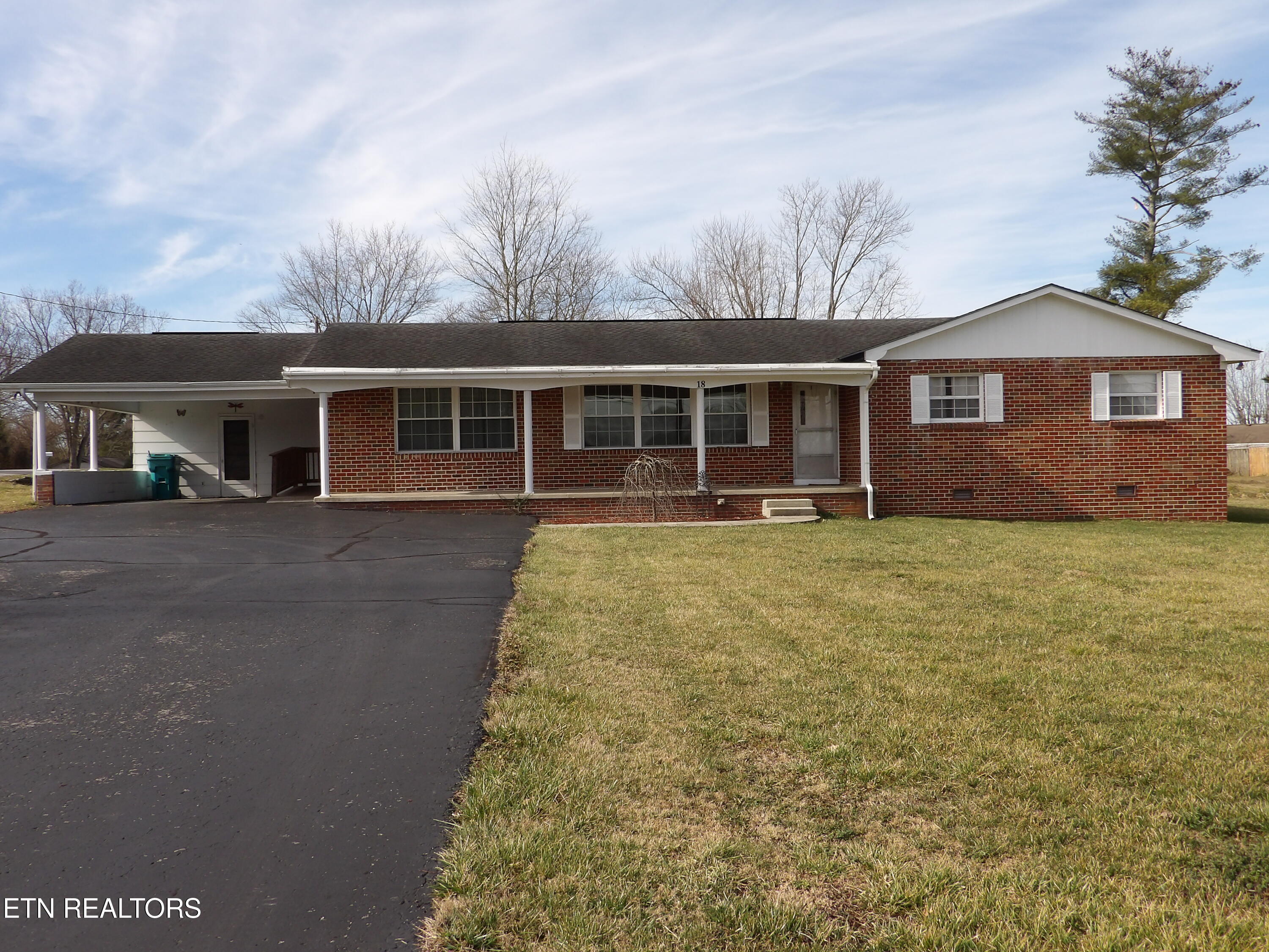 18 Sandra Lane Crossville TN 38555