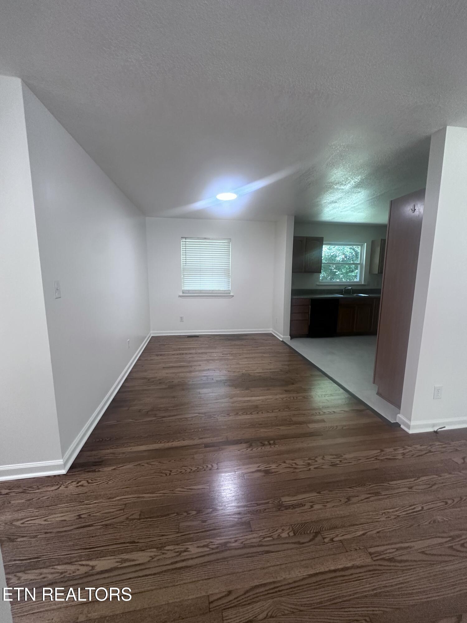 2516 Wayland Avenue Knoxville TN 37914