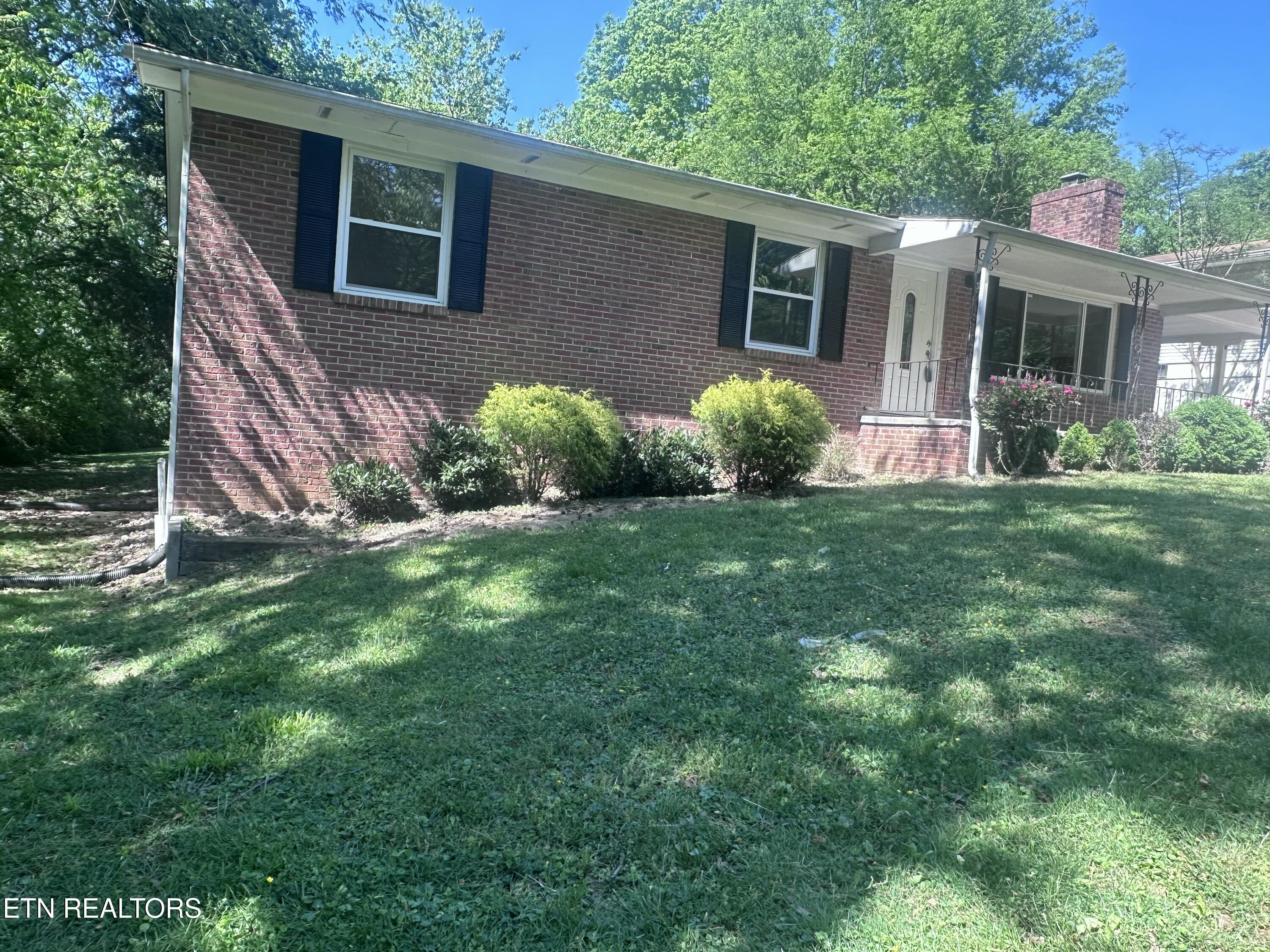2516 Wayland Avenue Knoxville TN 37914