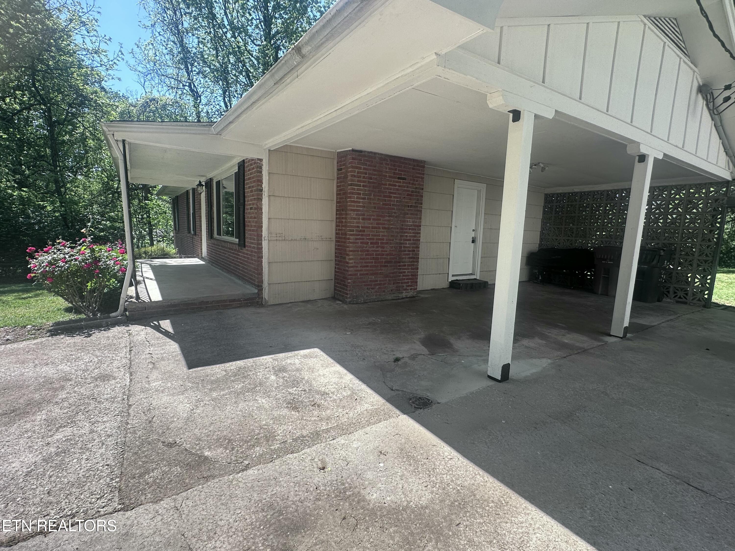 2516 Wayland Avenue Knoxville TN 37914