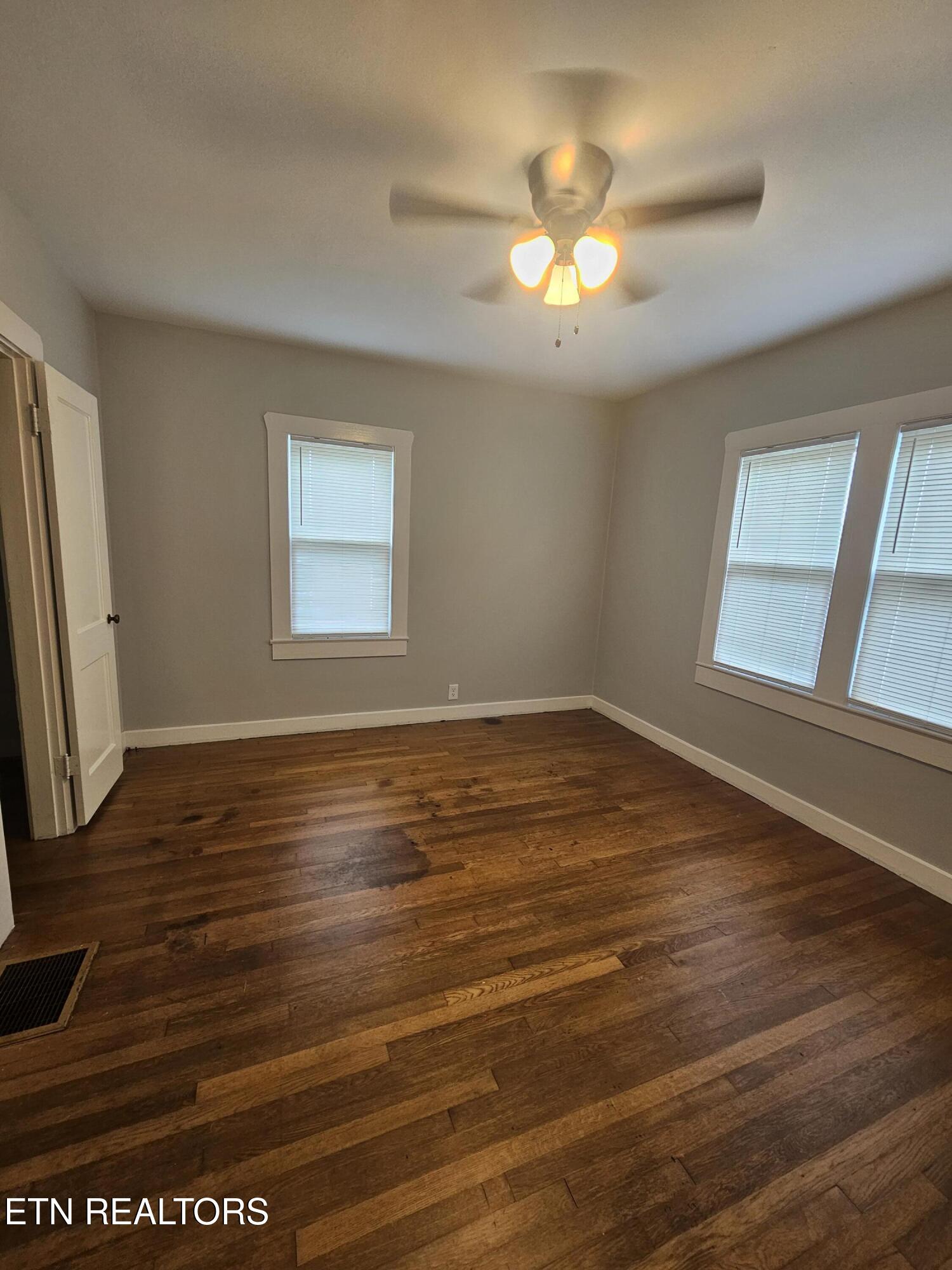 1060 Mulberry Street Loudon TN 37774