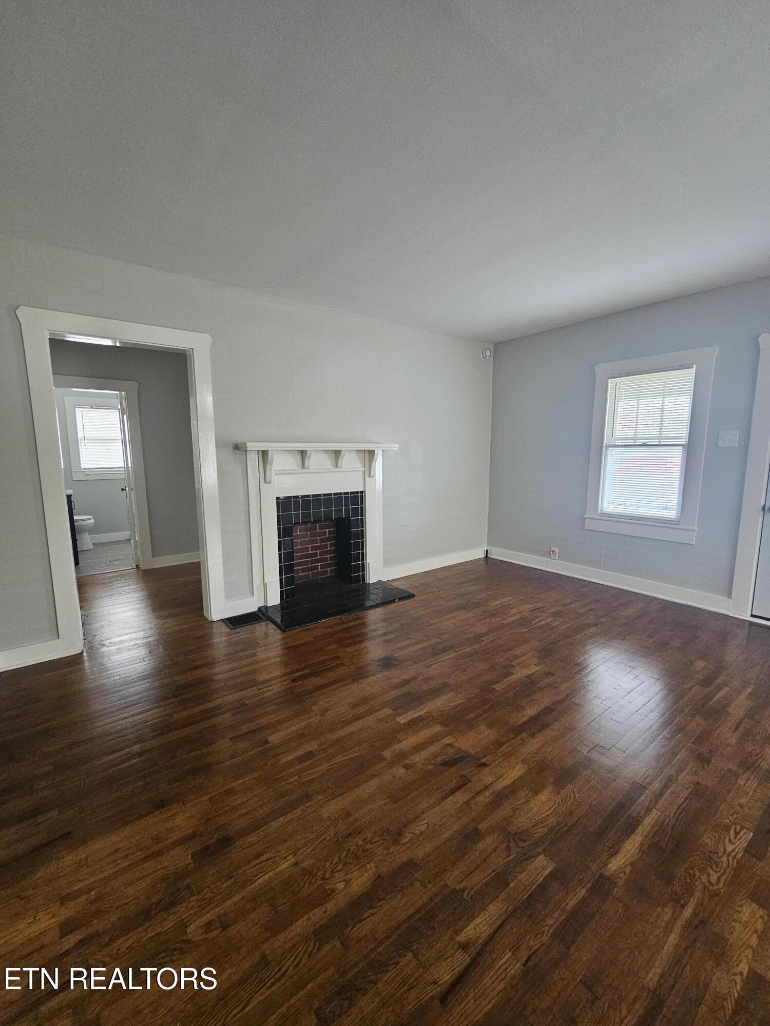 1060 Mulberry Street Loudon TN 37774