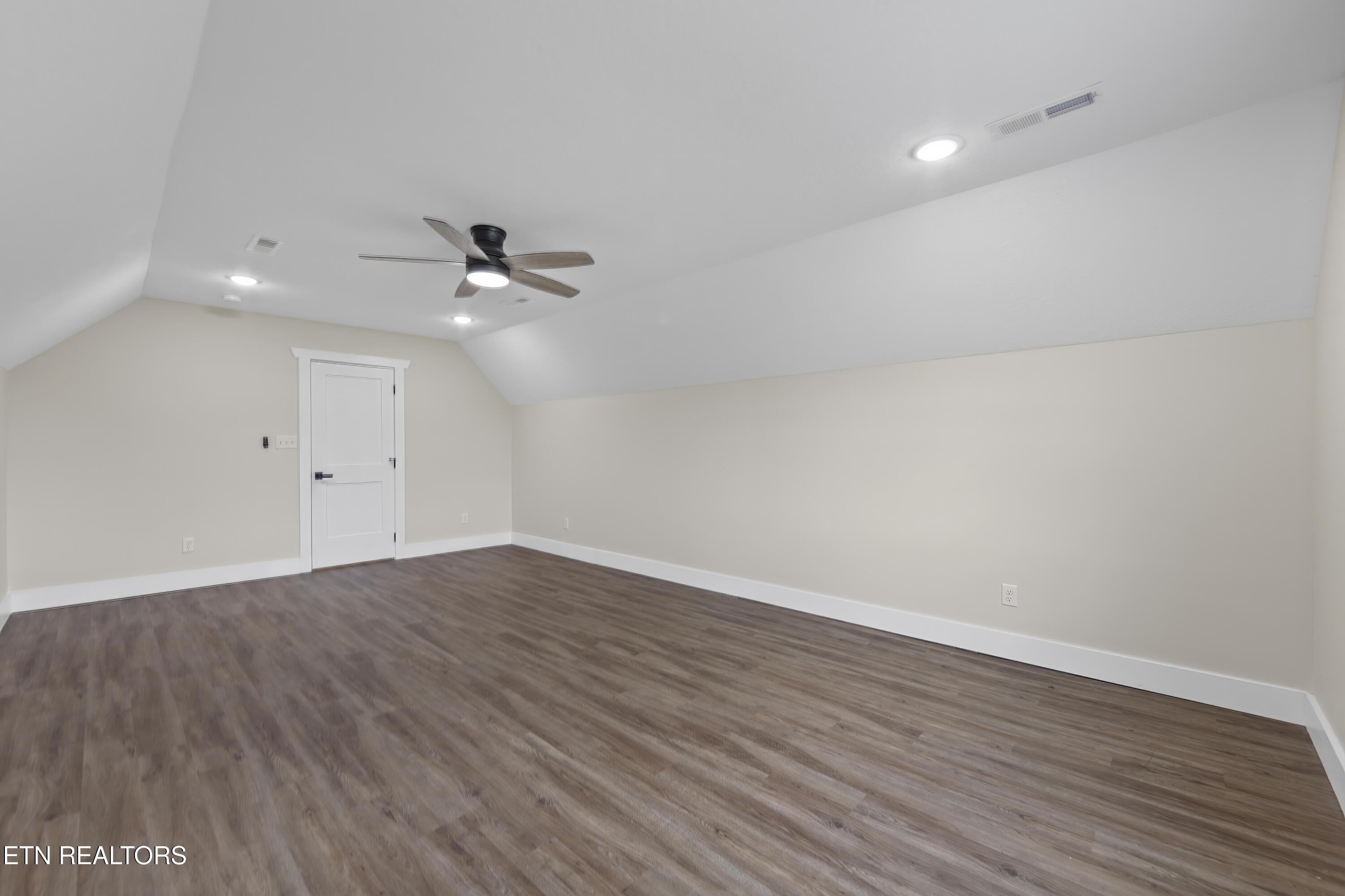 1514 Broad River Lane Sevierville TN 37876