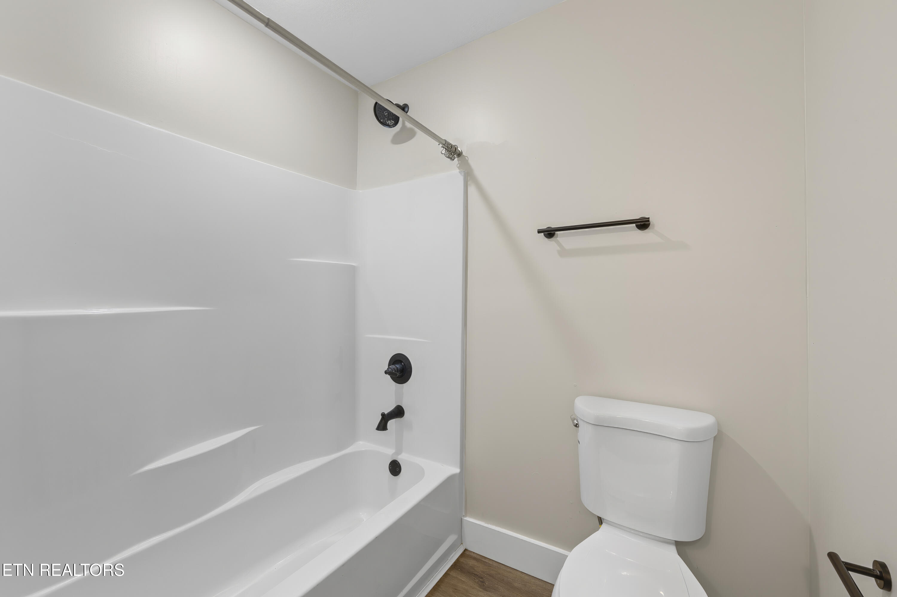 1514 Broad River Lane Sevierville TN 37876