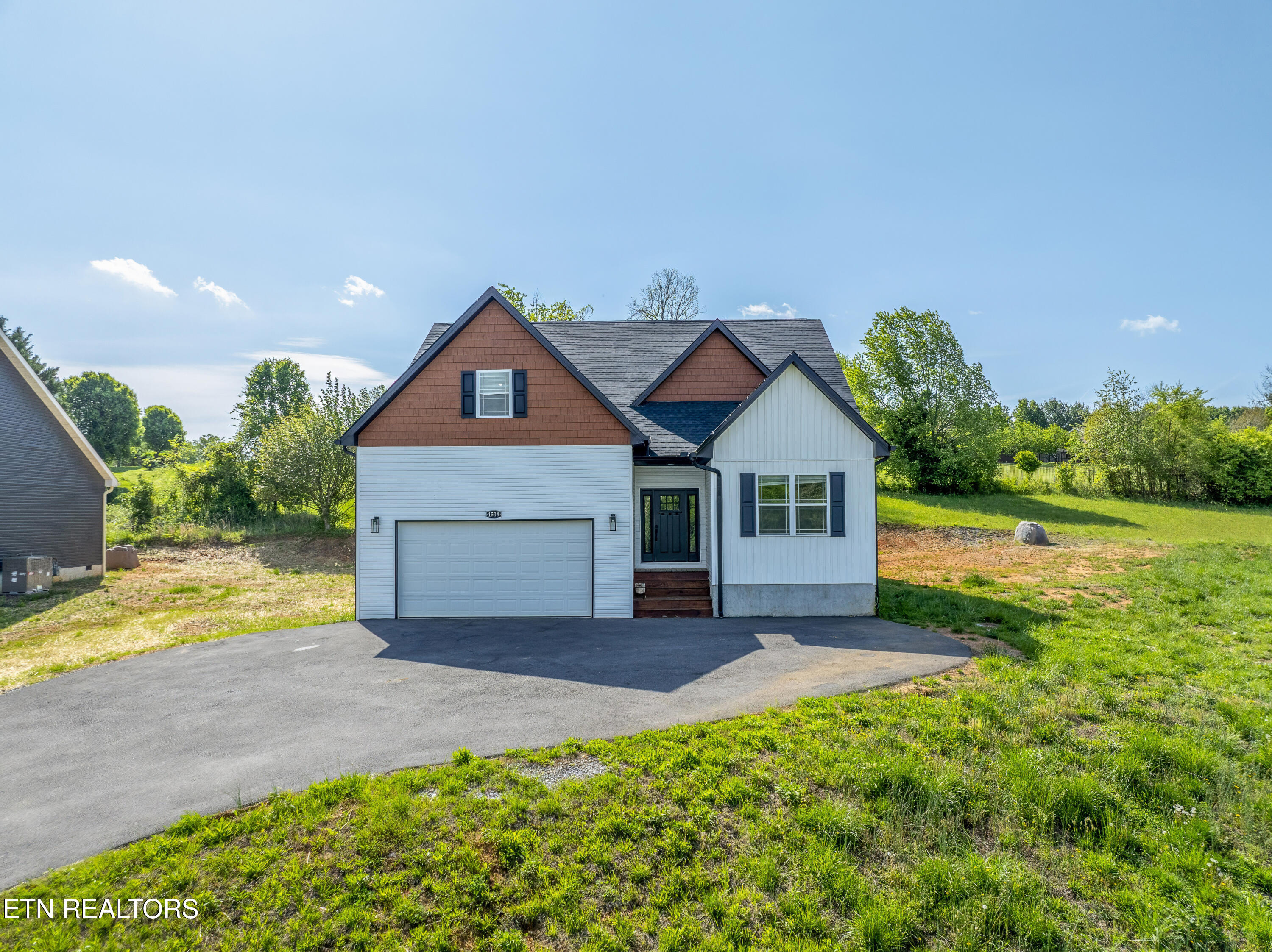 1514 Broad River Lane Sevierville TN 37876