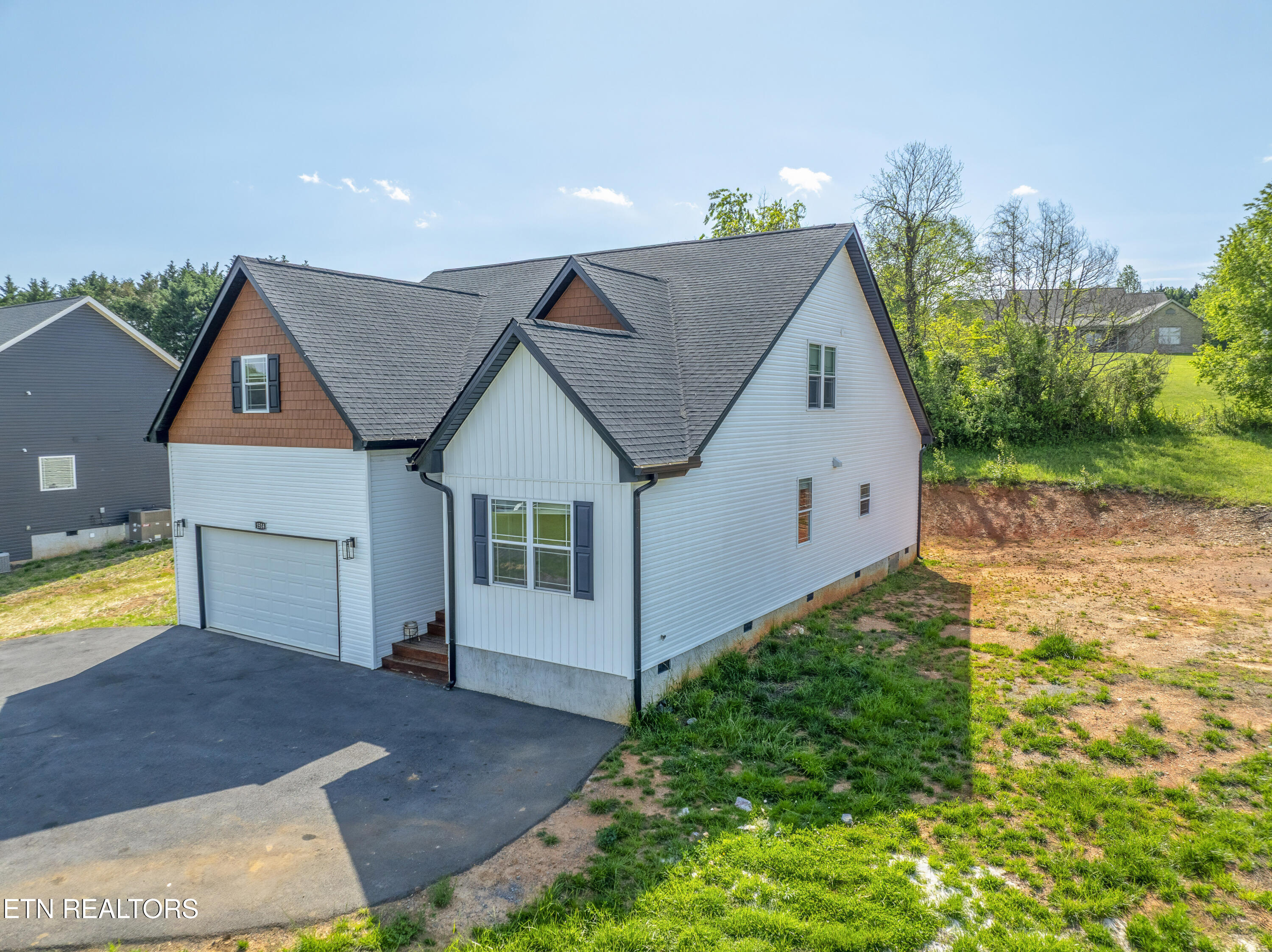 1514 Broad River Lane Sevierville TN 37876