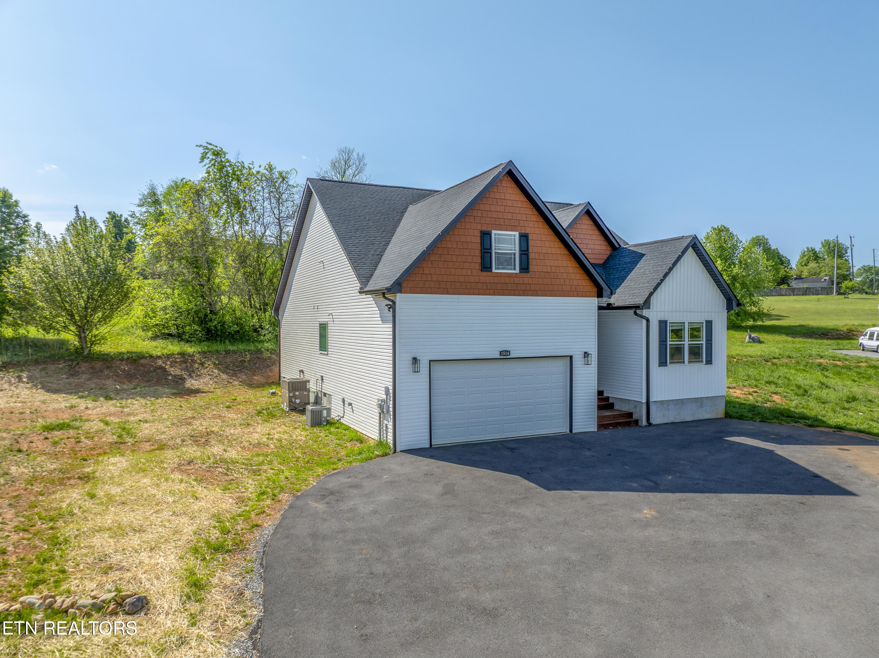 1514 Broad River Lane Sevierville TN 37876
