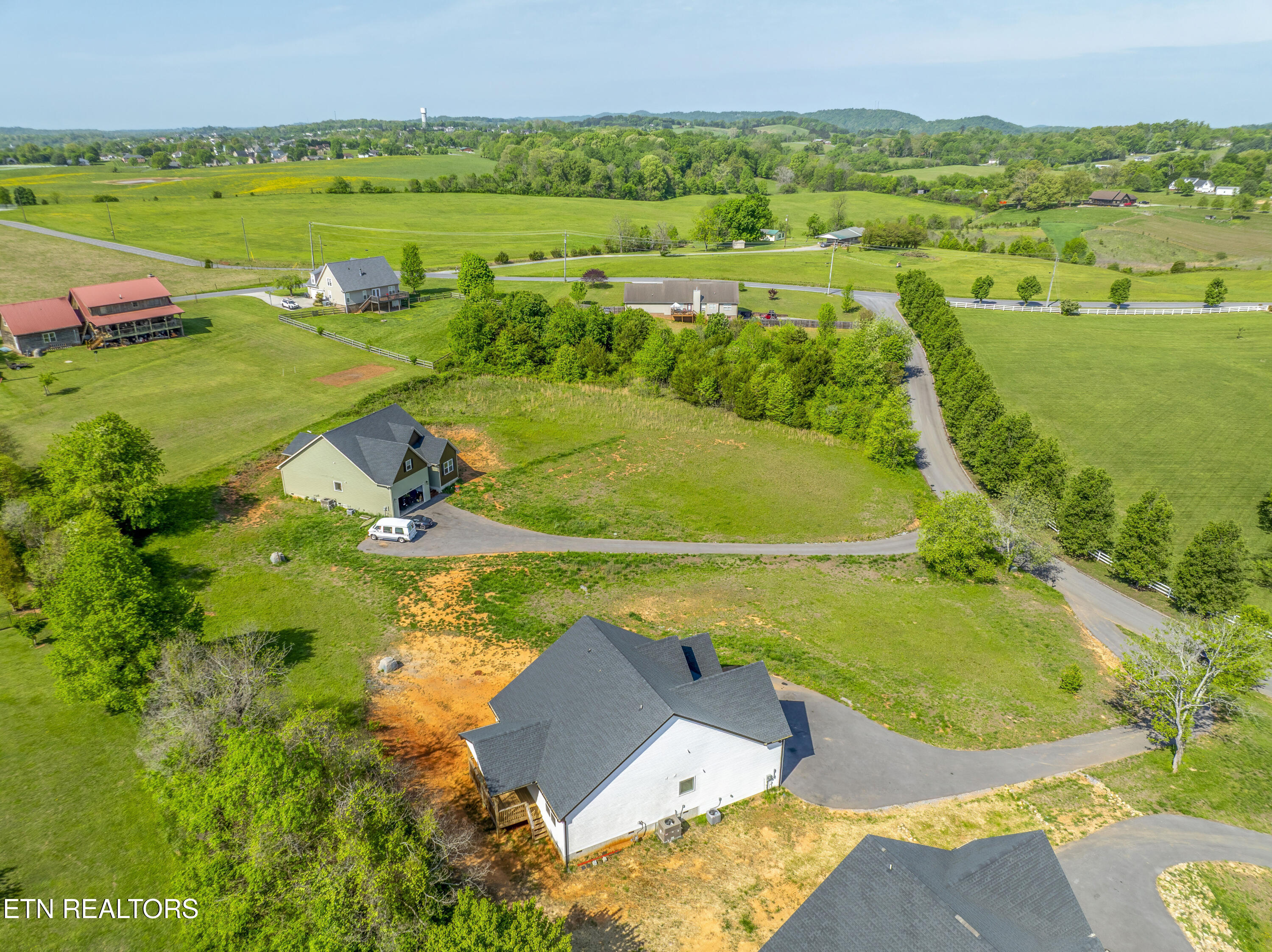 1514 Broad River Lane Sevierville TN 37876