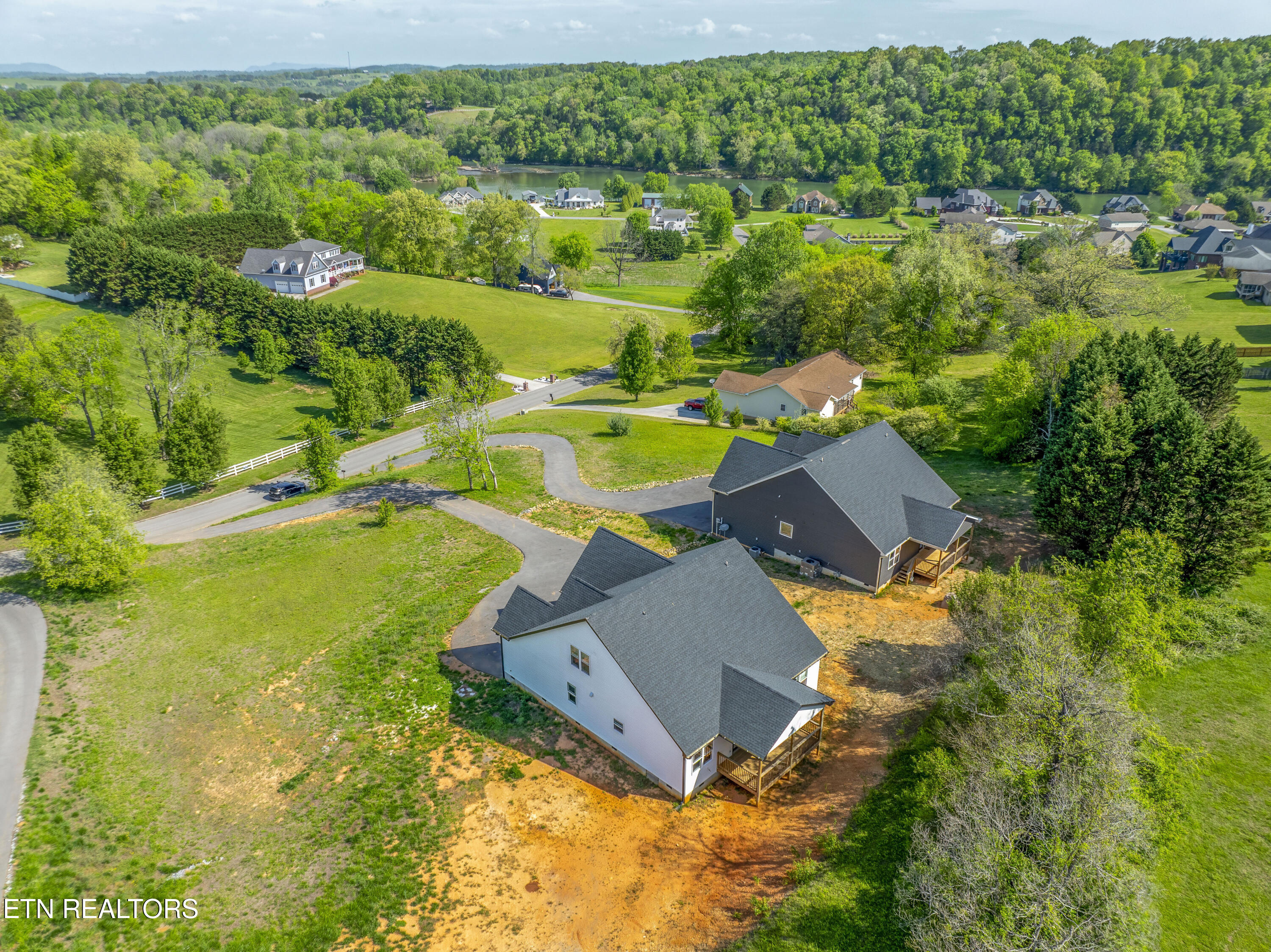 1514 Broad River Lane Sevierville TN 37876