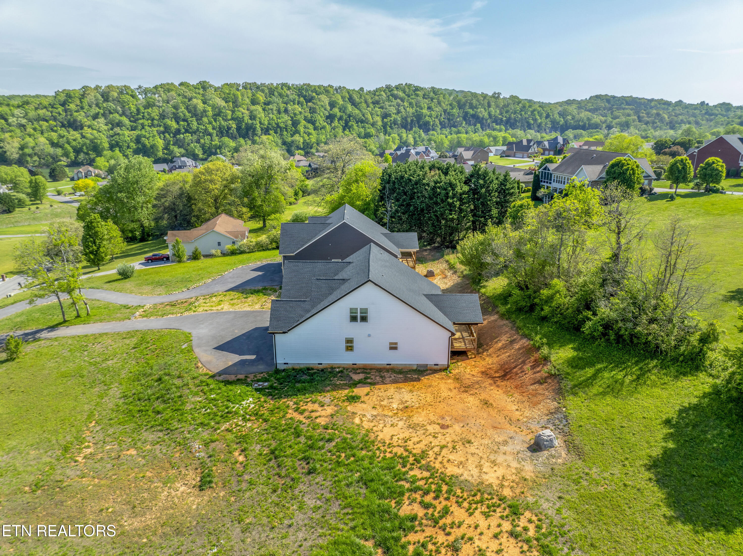 1514 Broad River Lane Sevierville TN 37876