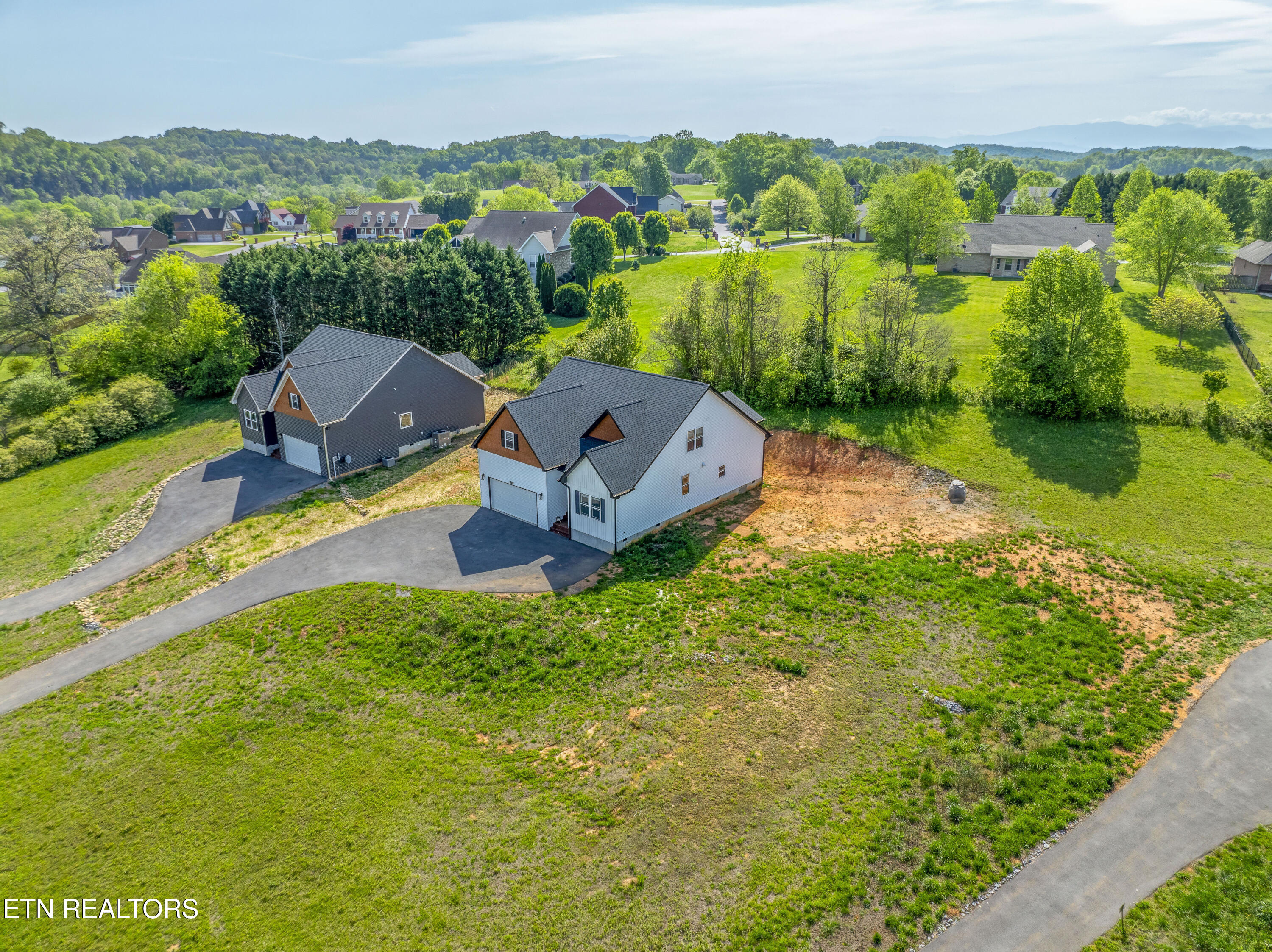 1514 Broad River Lane Sevierville TN 37876