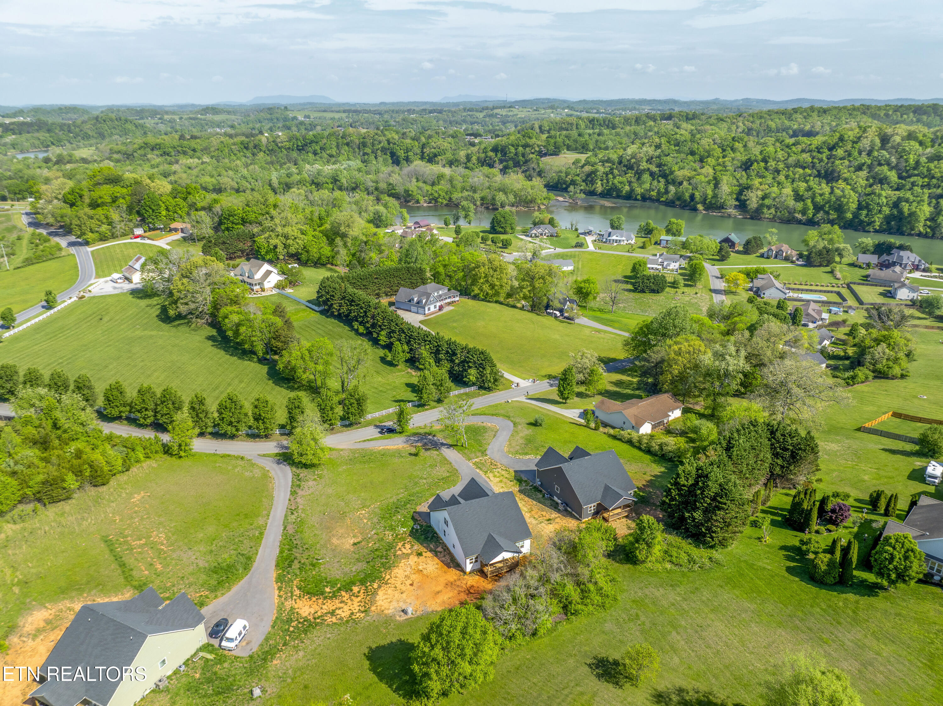 1514 Broad River Lane Sevierville TN 37876