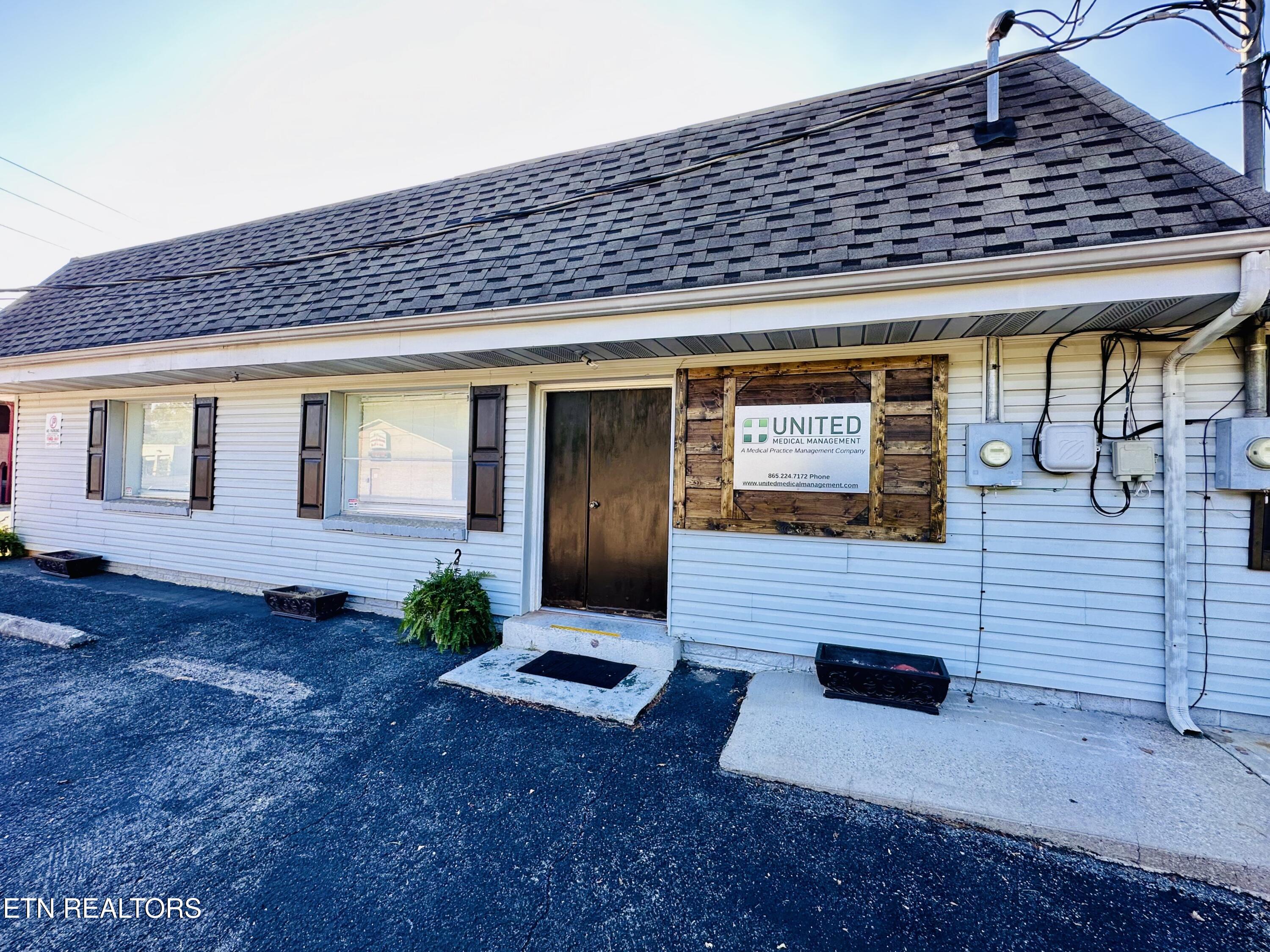 801 W Race Street Kingston TN 37763