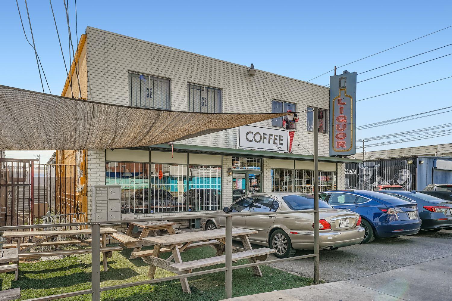 702 W Street John's Avenue Austin TX 78752