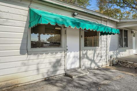 702 W St John's Avenue Austin TX 78752