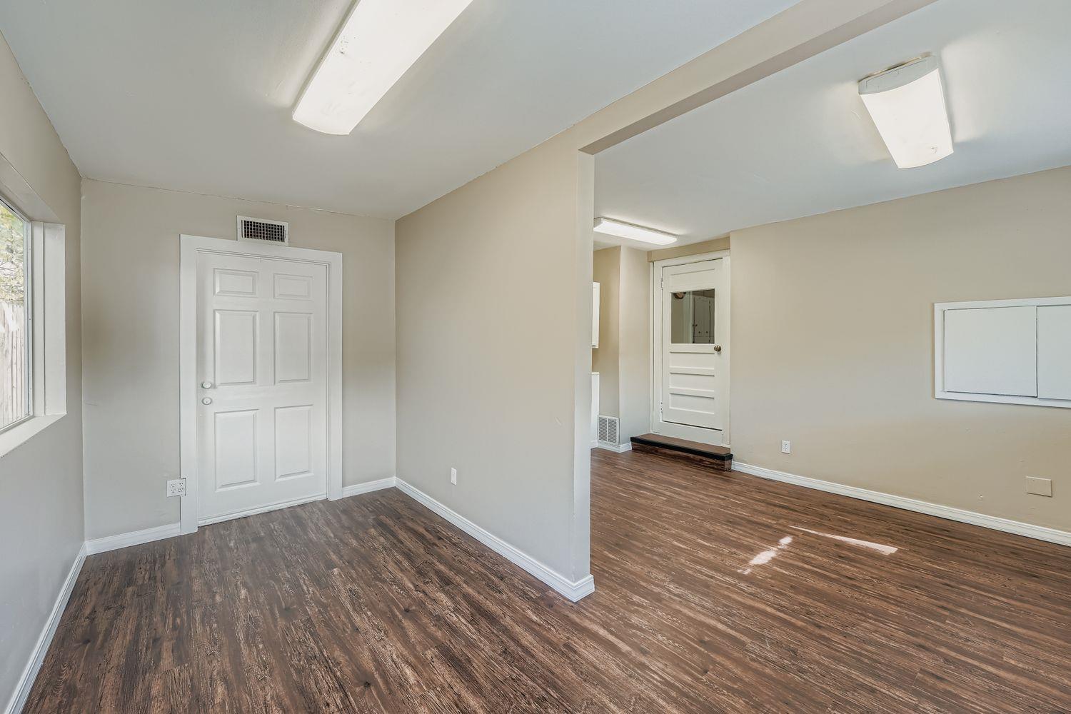 702 W Street John's Avenue Austin TX 78752