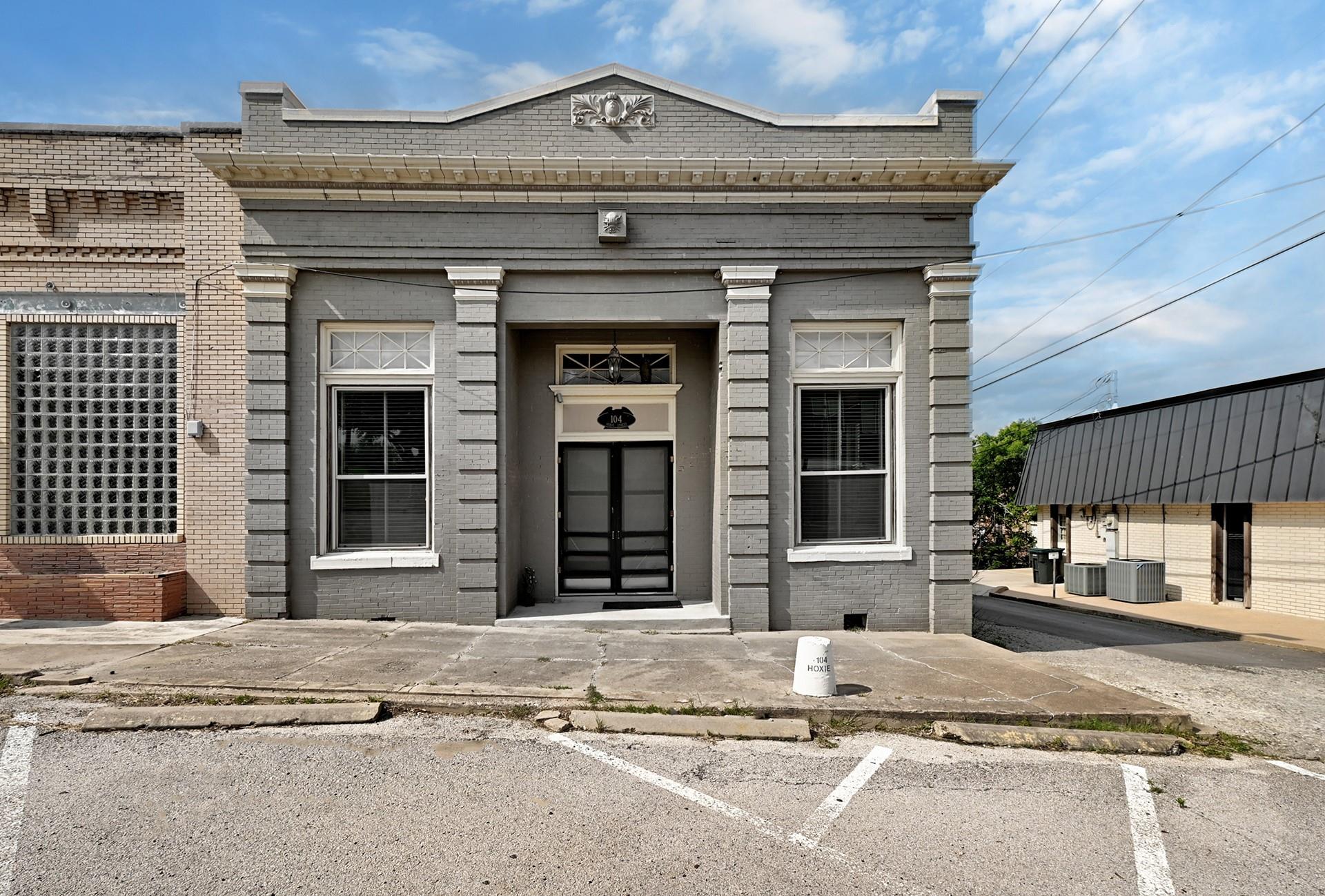 104 Hoxie Street Coupland TX 78615