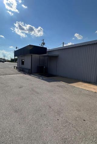 1706 N Main Street Taylor TX 76574