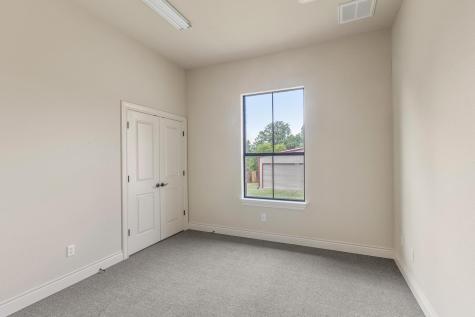 105 Applewood Drive Cedar Creek TX 78612