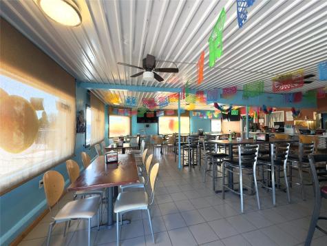 1212 E Pierce Street Luling TX 78648