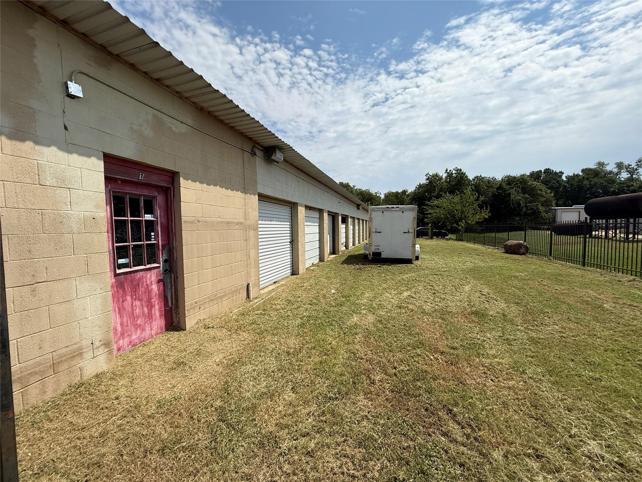 117 S Main Street Elgin TX 78621