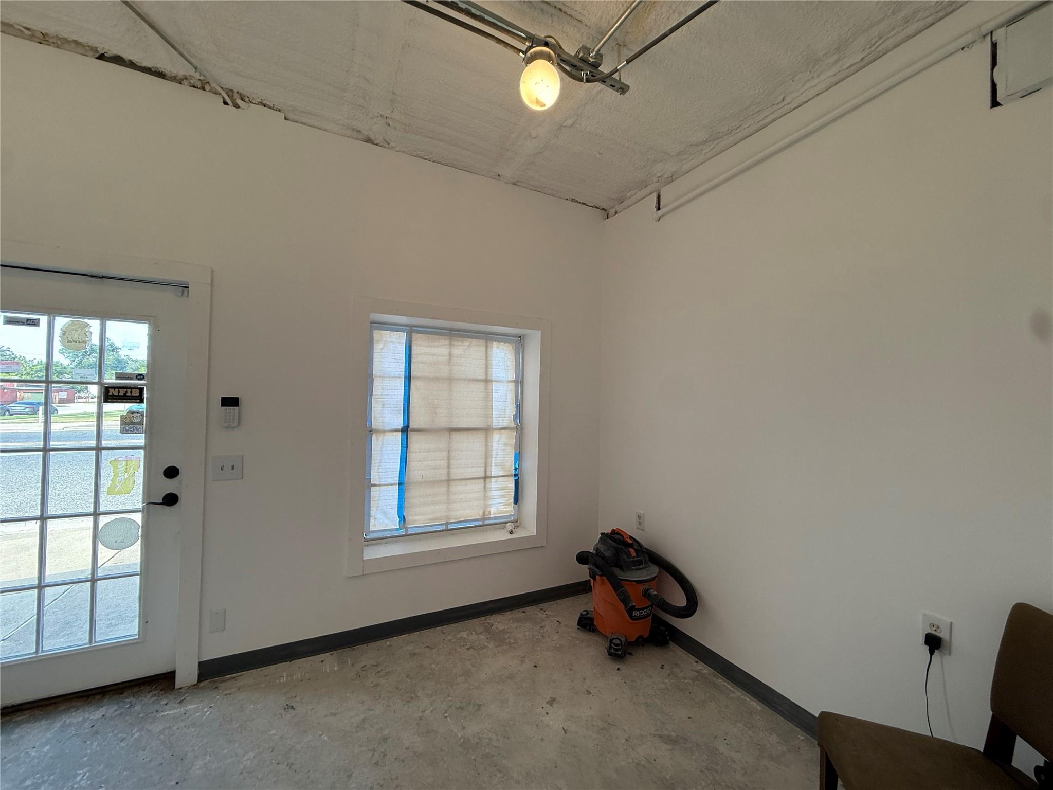 117 S Main Street Elgin TX 78621
